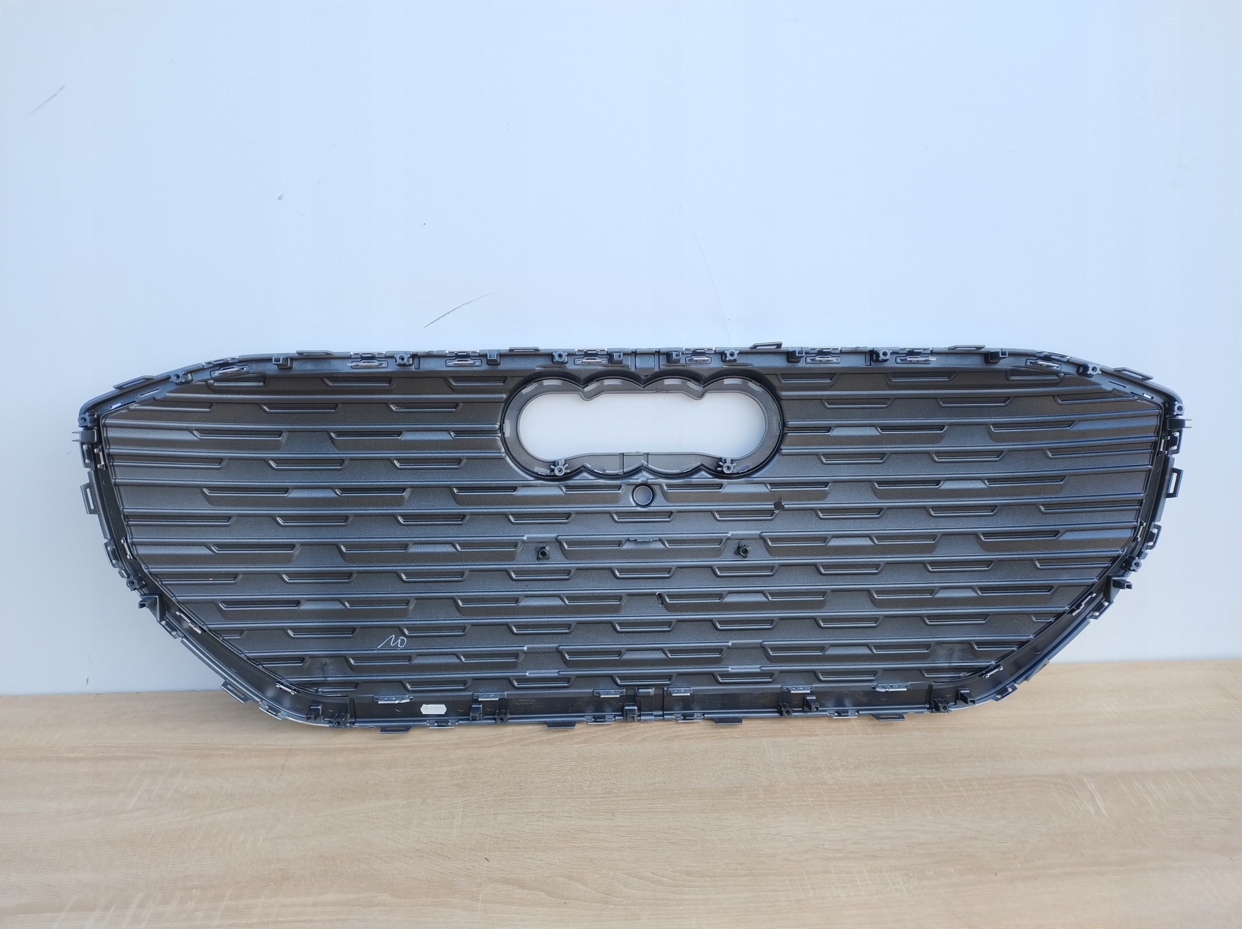 AUDI Q4 E-TRON front PREKLADgrill grid original 89A