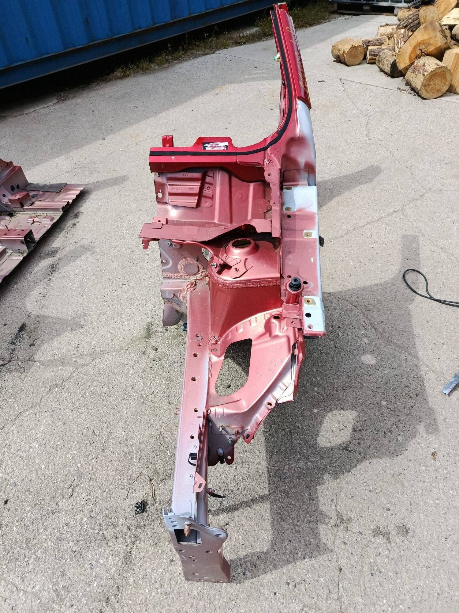 quarter pillar central front side left Renault Arkana TENNP