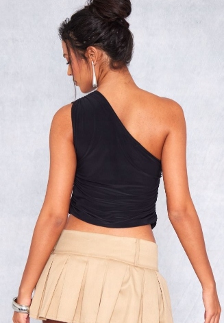 PRETTYLITTLETHING TOP DLA WYSOKICH CZARNY 38 EGD Marka Prettylittlething