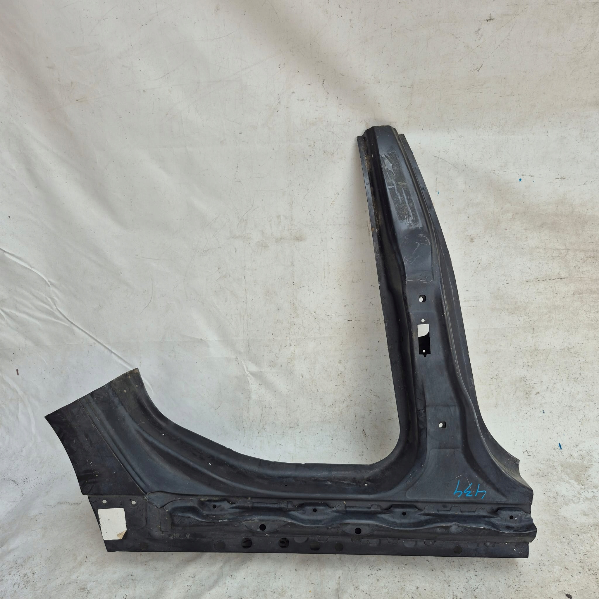 BMW 5 E61 KOMBI pillar central threshold side 7120206