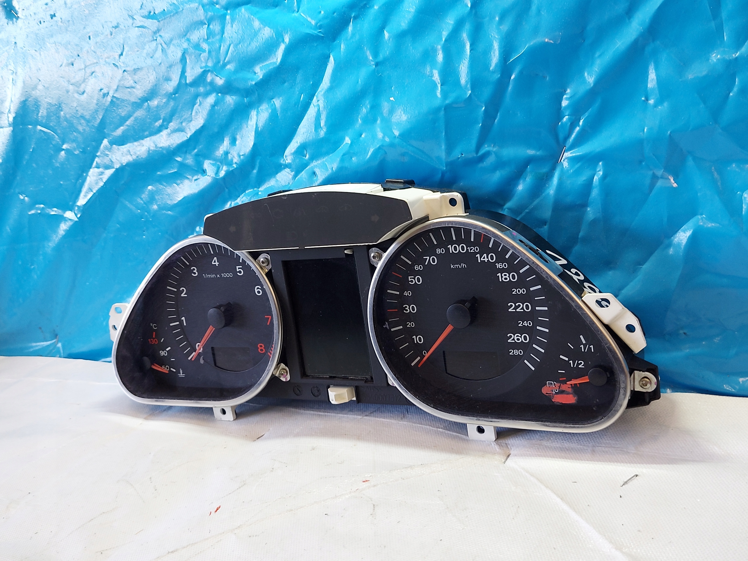 dials clock A6 C6 2.0 TFSI 4F0920901B