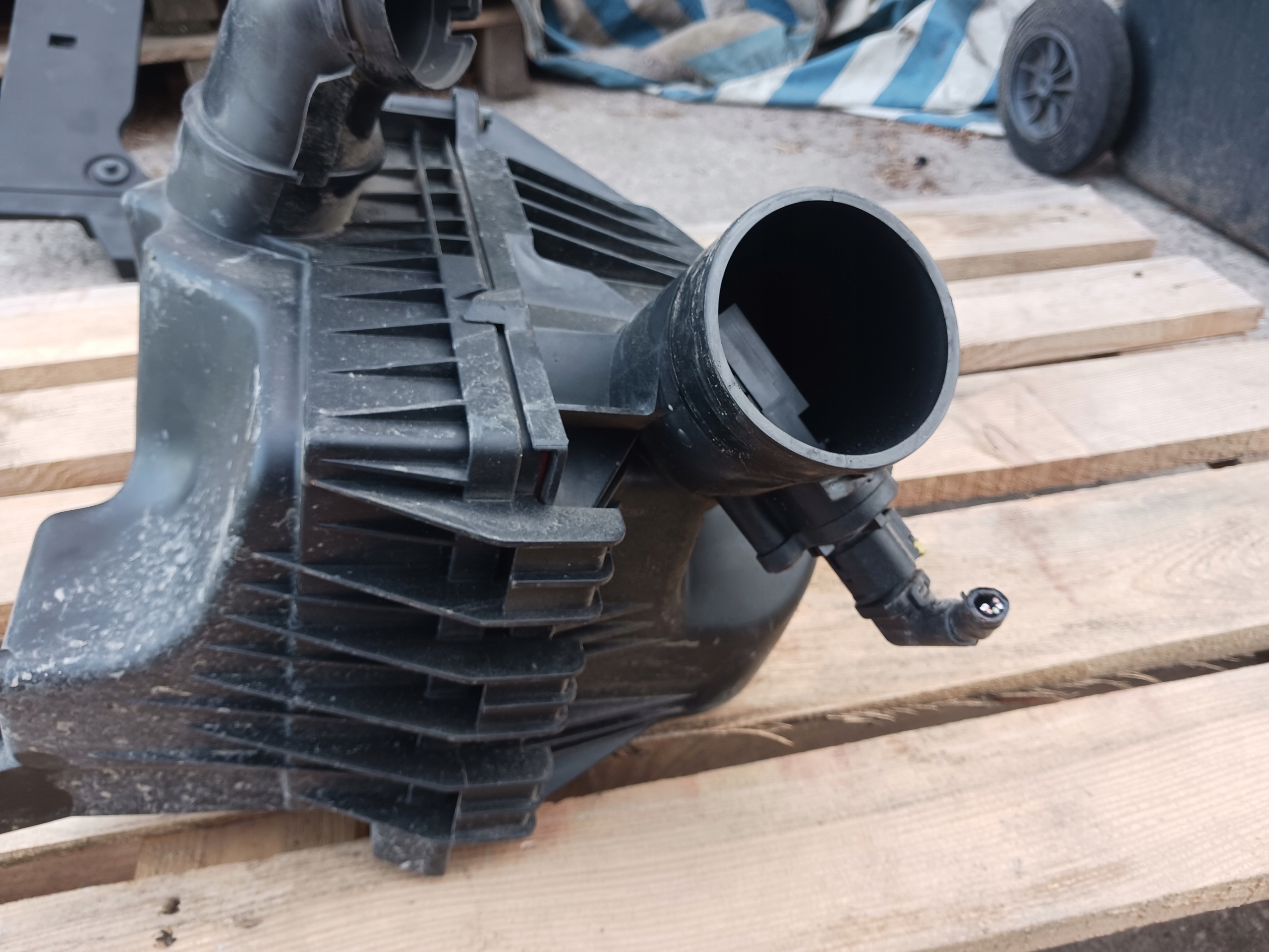 Gehäuse filter OPEL MOKKA 1.7 CDTI 25922420
