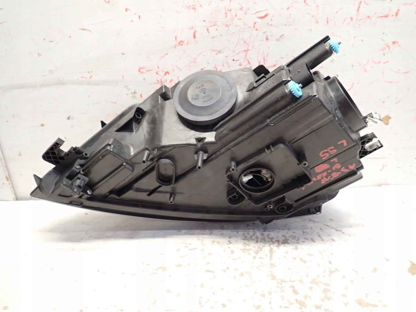 light front front right AUDI A3 2008-2012 BI-XENON 8P0941030BQ