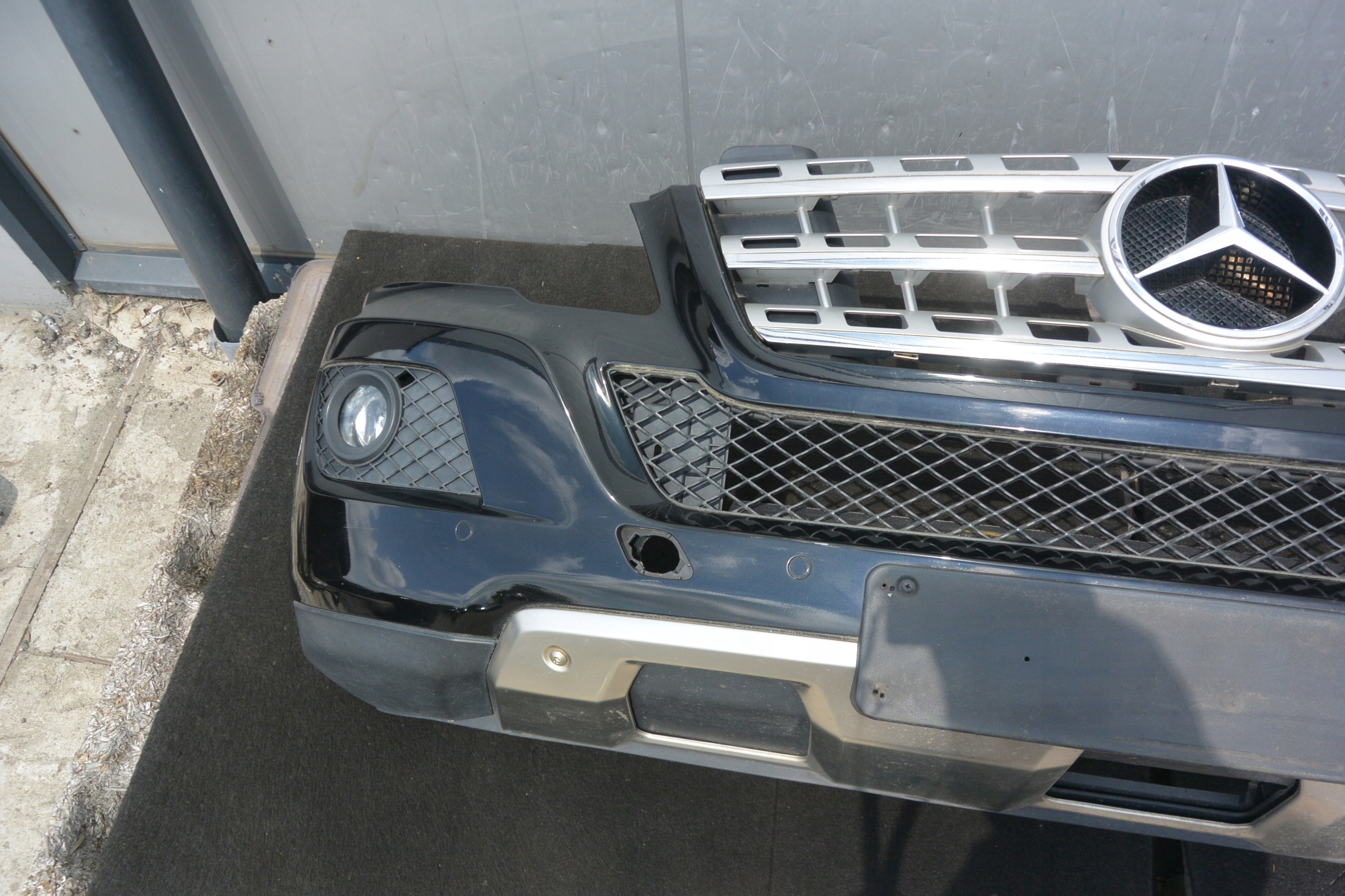 MERCEDES ML W164 bumper grill front LIFT 197 KPL PDC