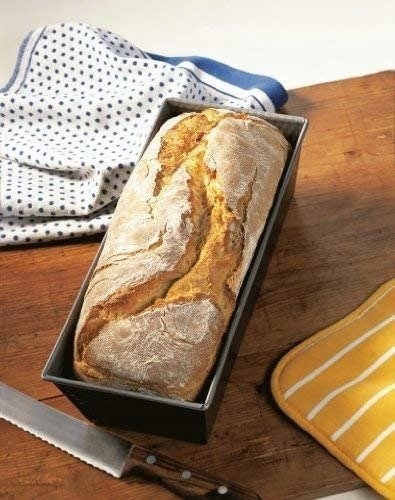 BLACHA FORMA KEKSÓWKA WĄSKA CHLEBA CIAST PASZTET długość 26cm szer: 12cm Kod producenta BLACHA FORMA KEKSÓWKA WĄSKA CHLEBA 26cm