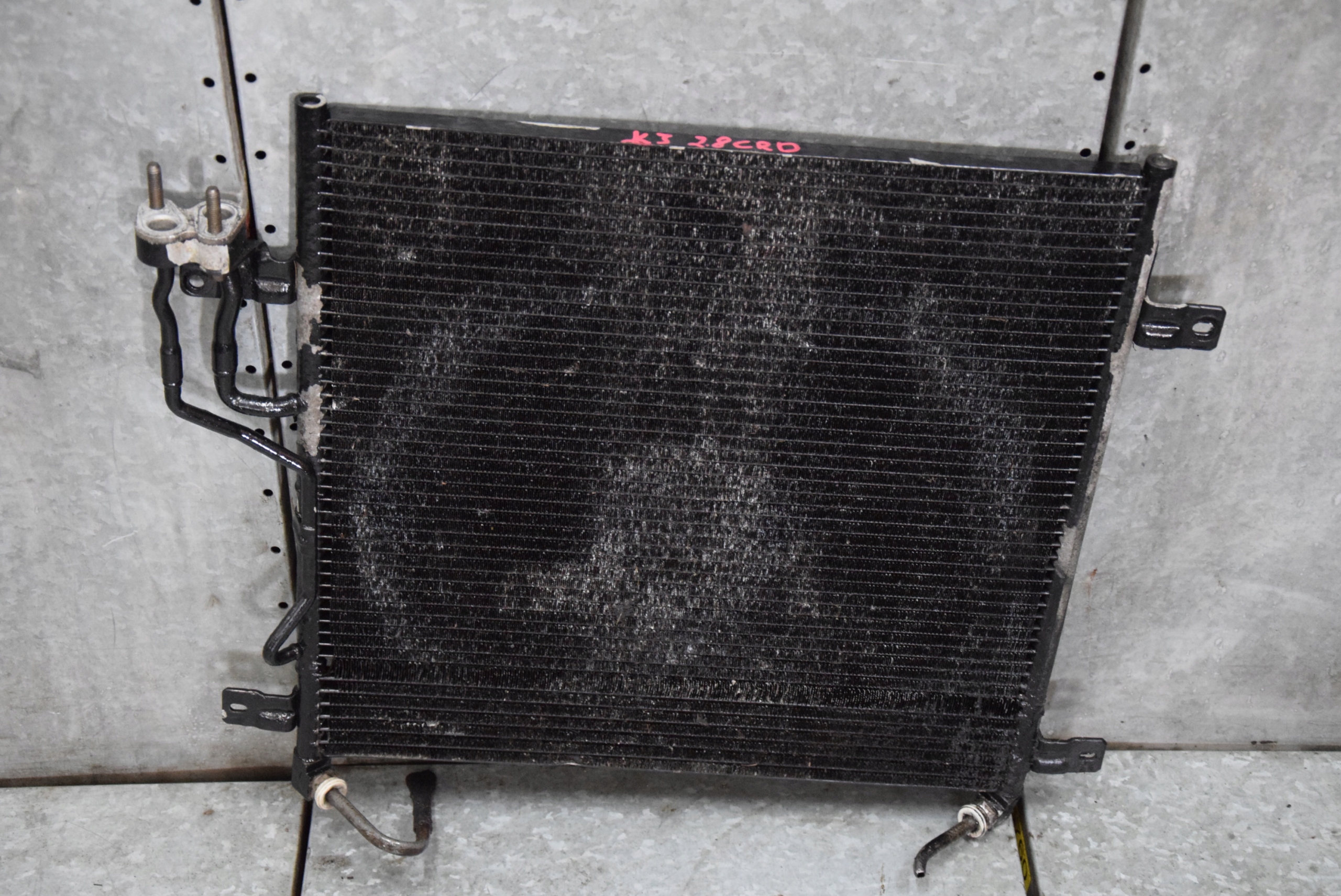 CHEROKEE LIBERTY KJ 2.8 Радиатор кондиционера