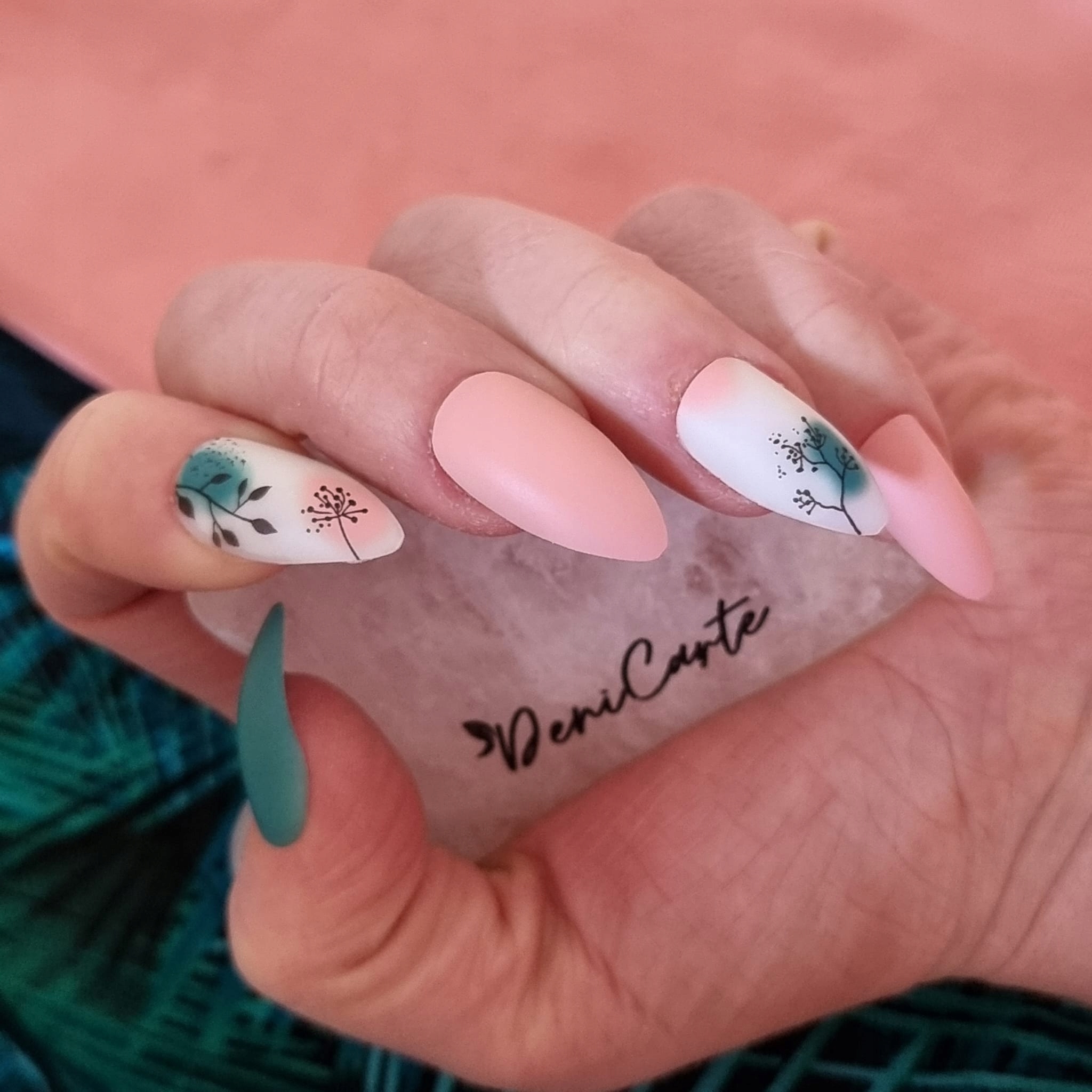 PASDE 3315 TIPSY ART FLORAL 3315 Nazwa koloru producenta floral