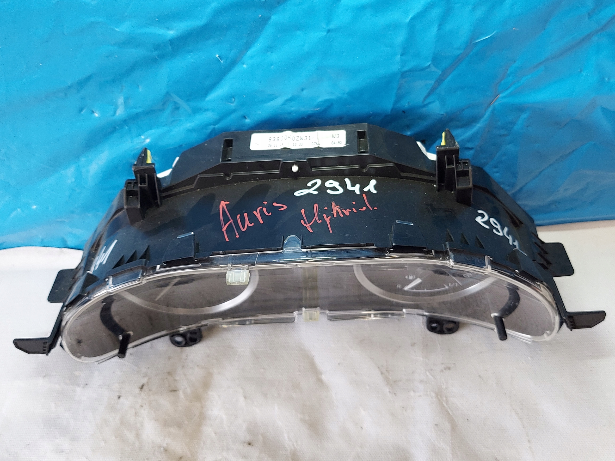 dials clock TOYOTA AURIS HYBRID 838000ZW31