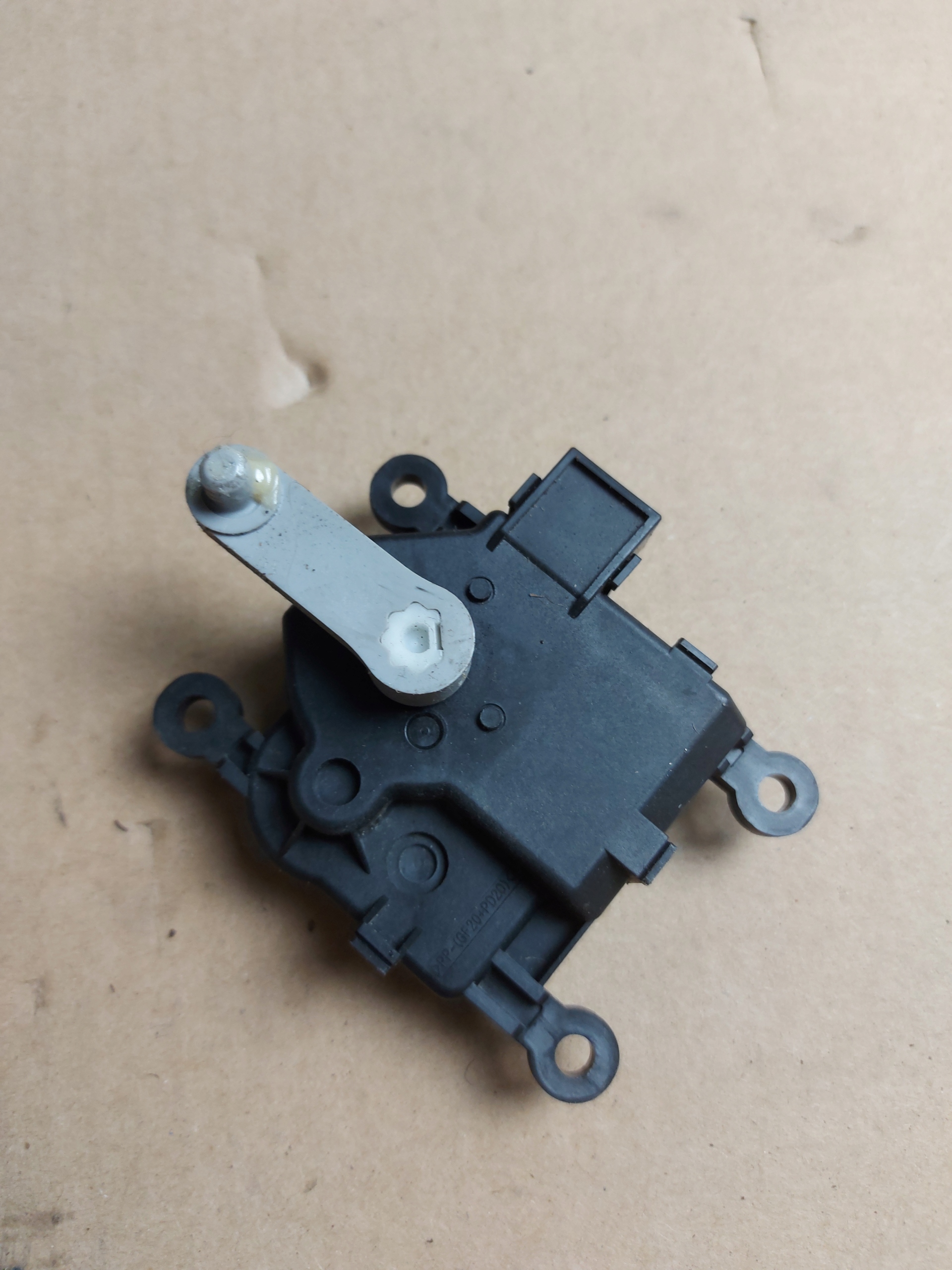 aircon recirculation flap motor MAZDA CX-3 CX3 6923A