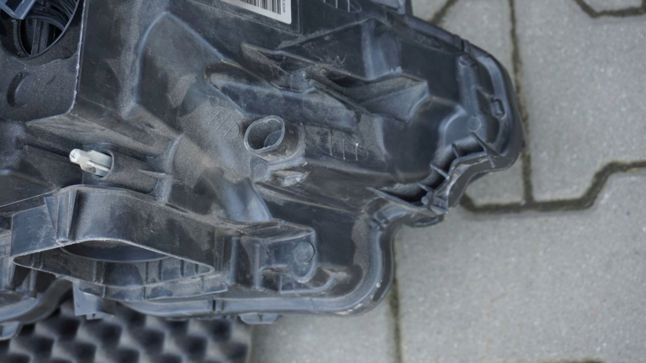 VOLVO S90 V90 CC - light left front MID LED
