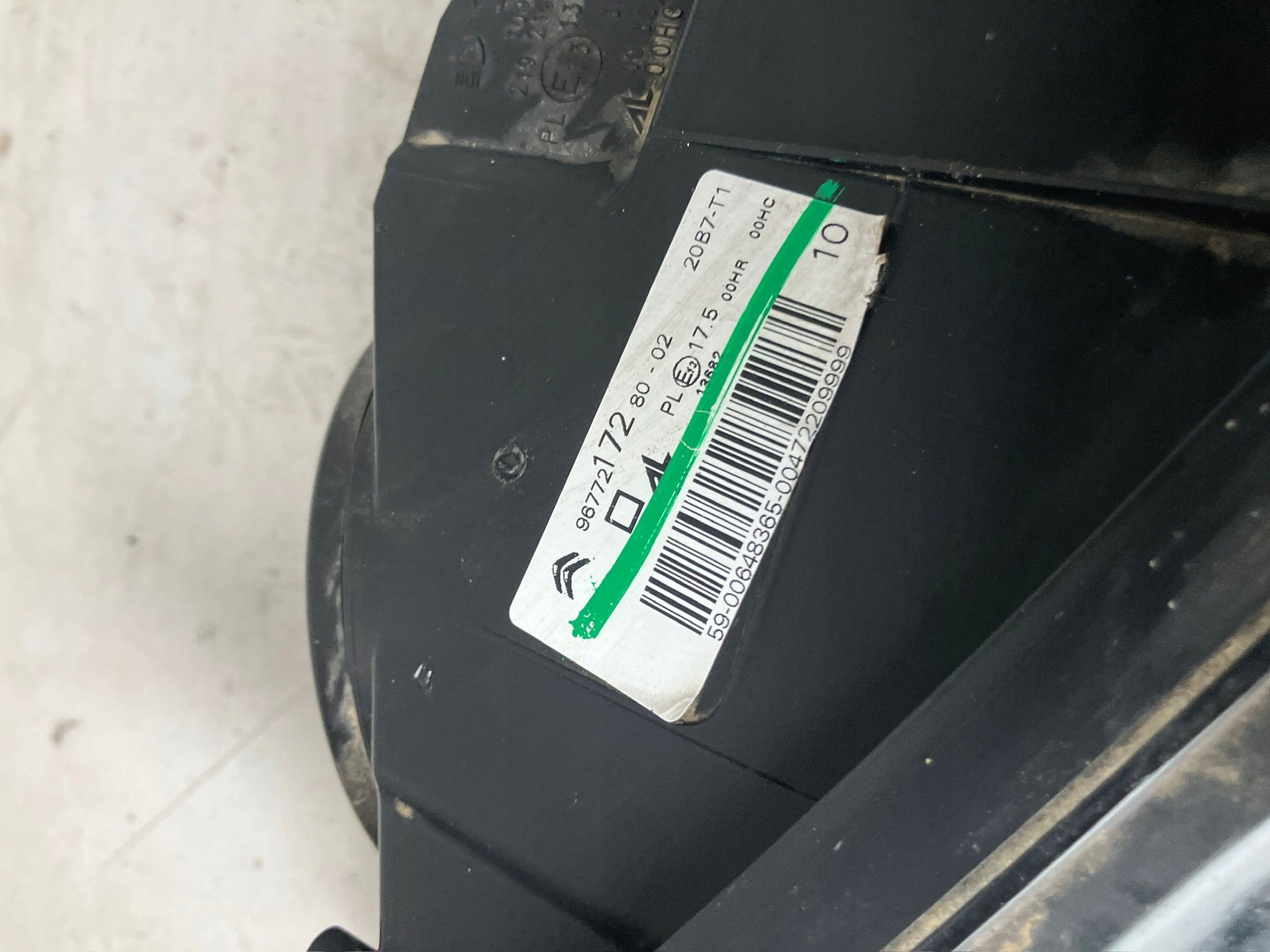 light right front CITROEN C4 GRAND PICASSO II PRZEDLIFT 9677217280 BDB
