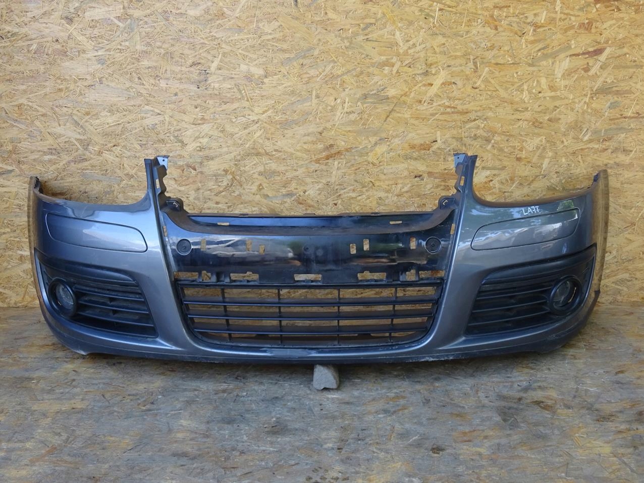 1K0805903H - GOLF V GT 03-08 ПЕРЕДНІЙ БАМПЕР ПЕРЕДНІЙ LA7T