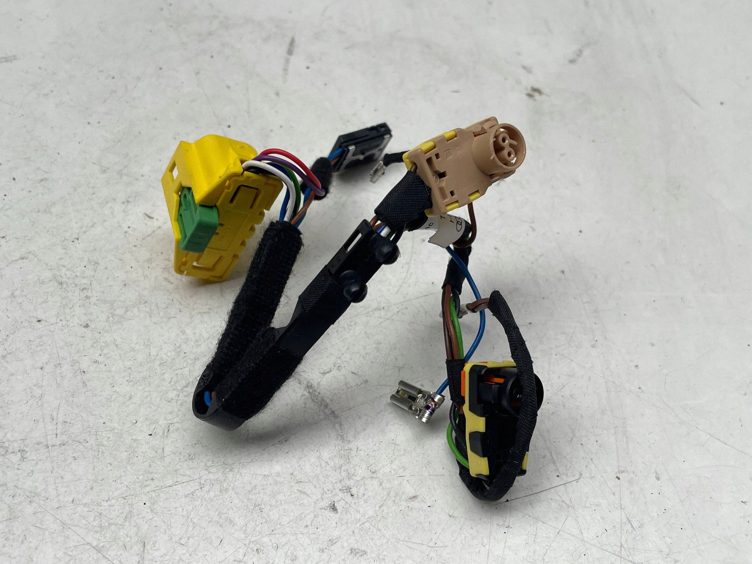 lock windows bocznej of the rear left side Audi A6 C7 W346