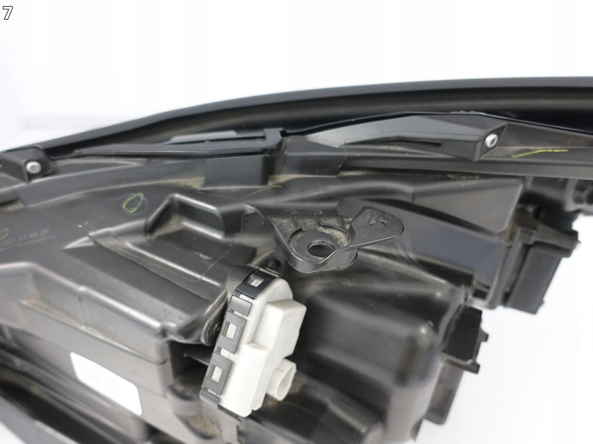 TOYOTA HIGHLANDER IV 4 XU70 19- FULL LED light right front EUROPA