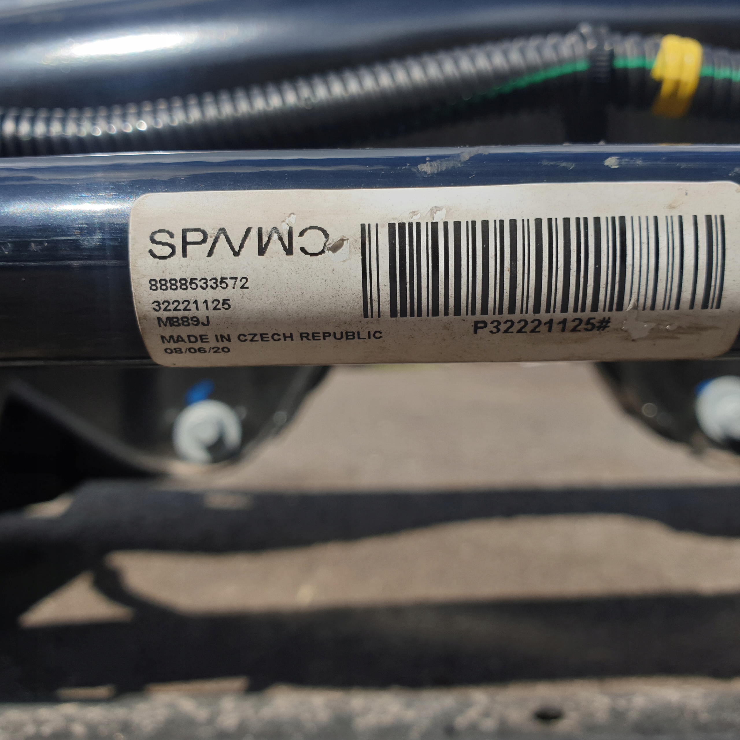 stabilizer rod rear VOLVO XC40 2X4 OE 9TYS. KM.