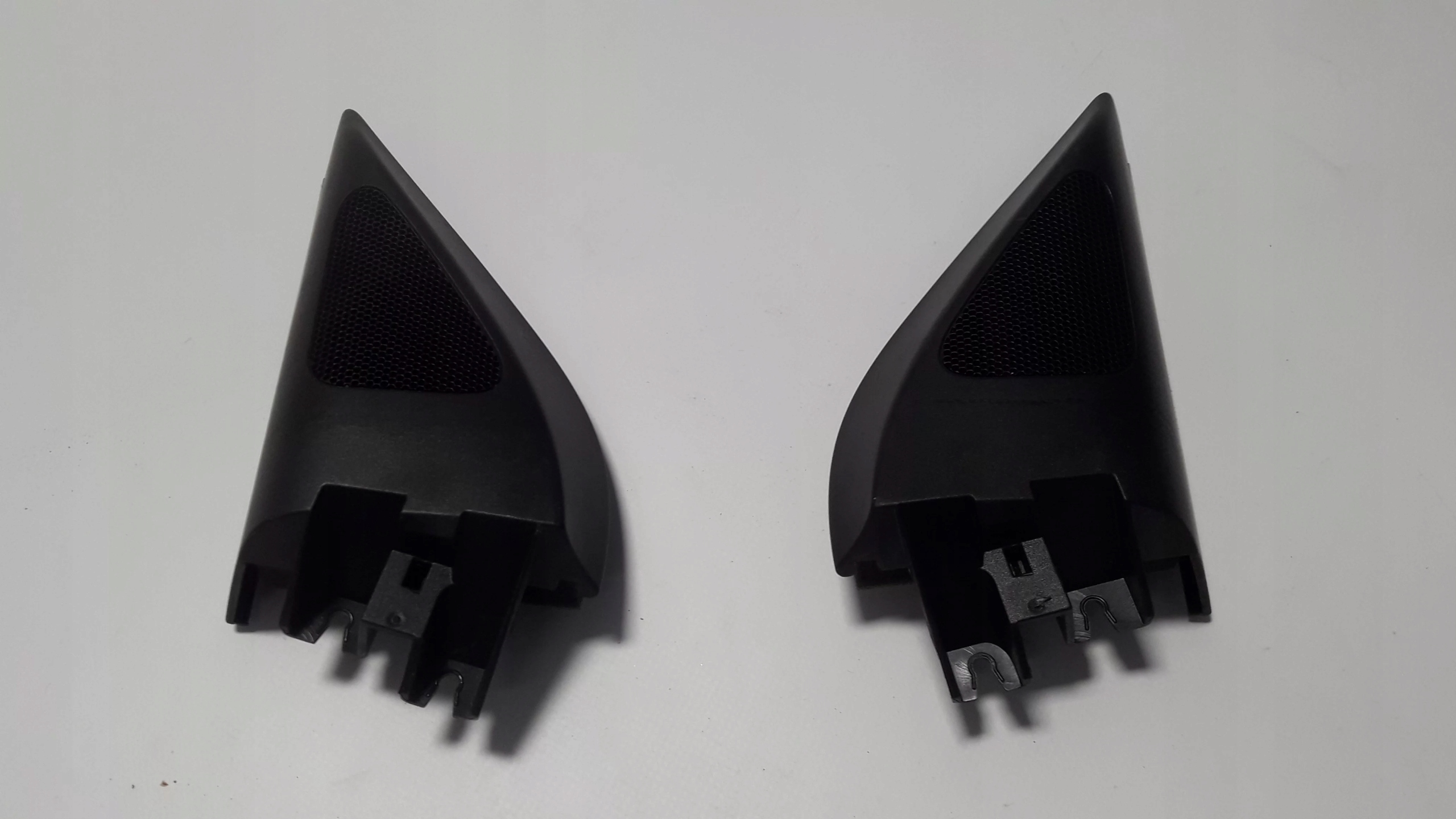 OSŁONA ZAŚLEPKA TRÓJKĄT LUSTERKA PASSAT B7 10-