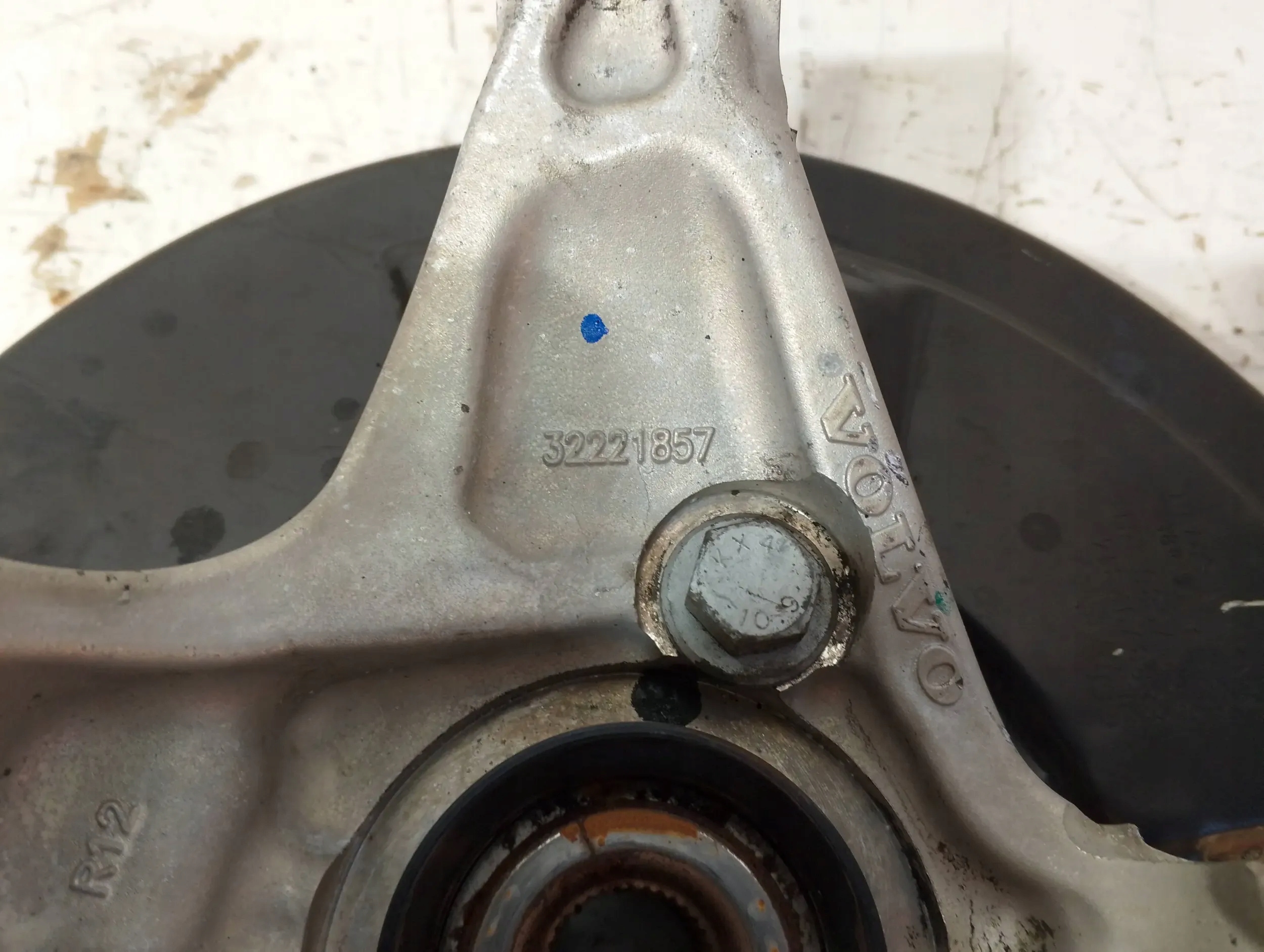 Volvo XC40 T3 swing front right 32221857 (A95)