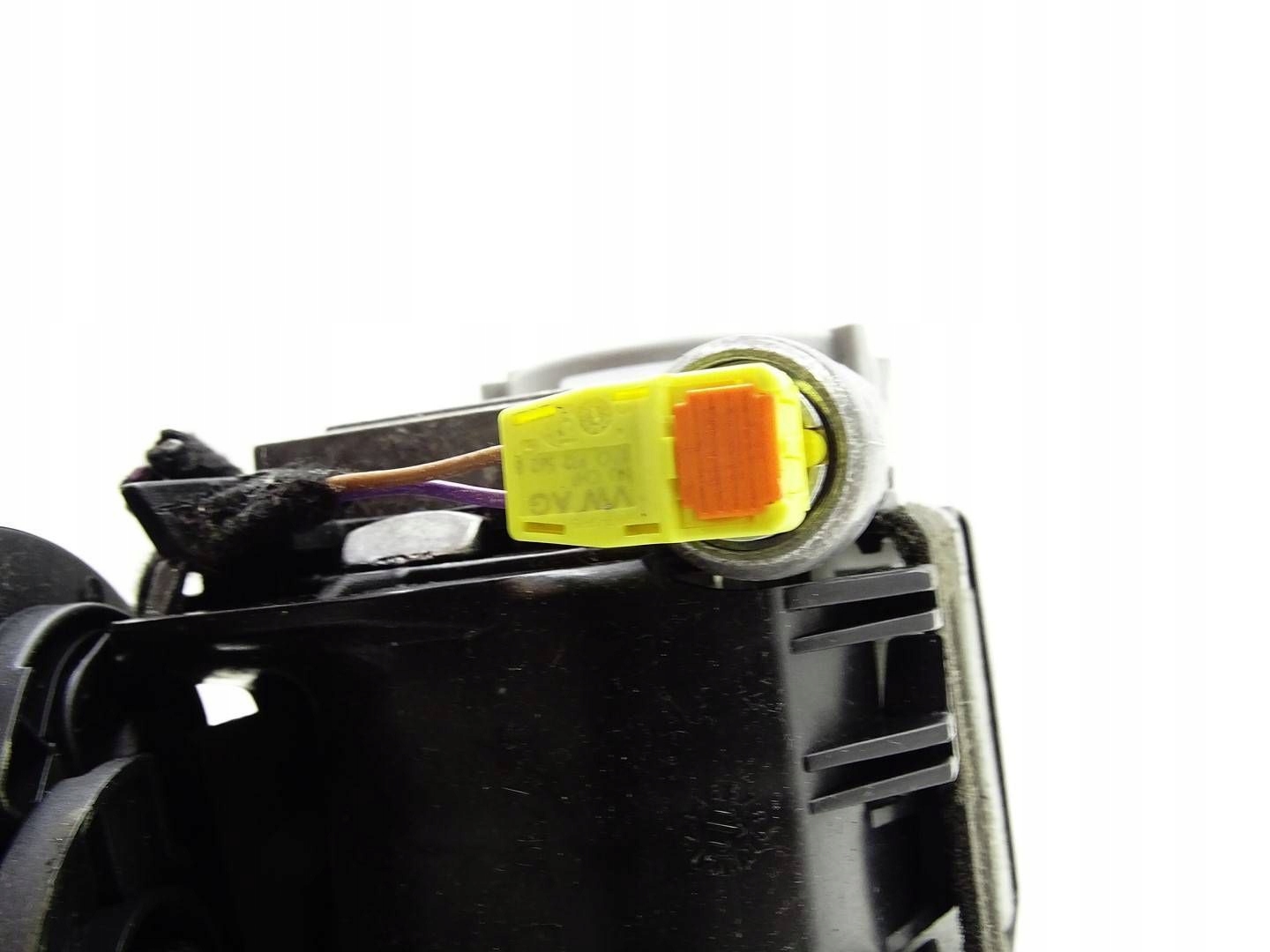 tension belt safety left front front AUDI A6 C7 A7 4G 4G8857705D