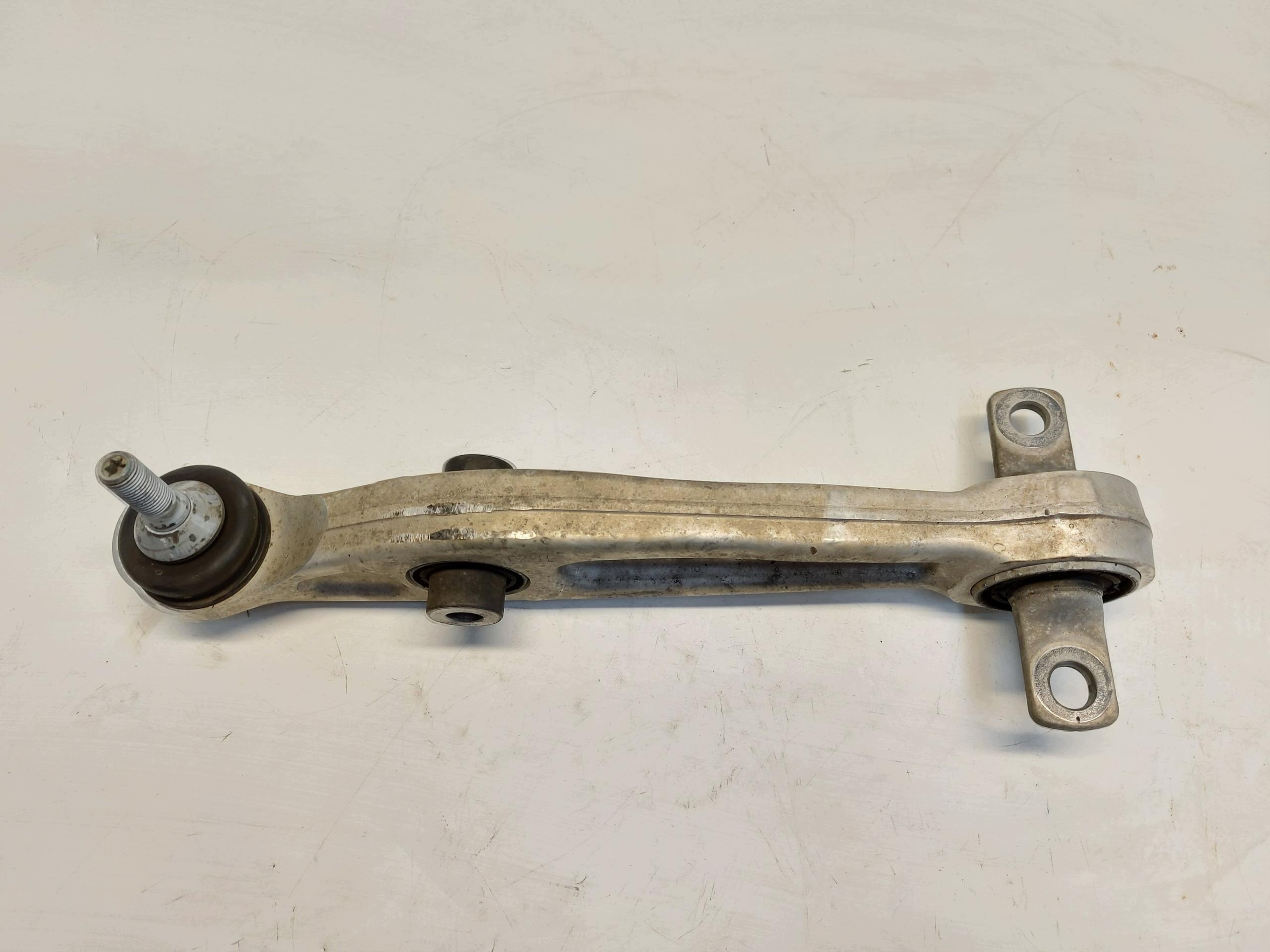 TESLA MODEL Y 2024r Petit bras Droite Avant 1188341-00-C