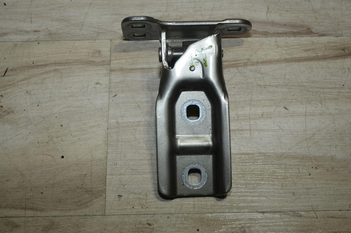 hinge bonnet left BMW 2 F45 Active Tourer 15