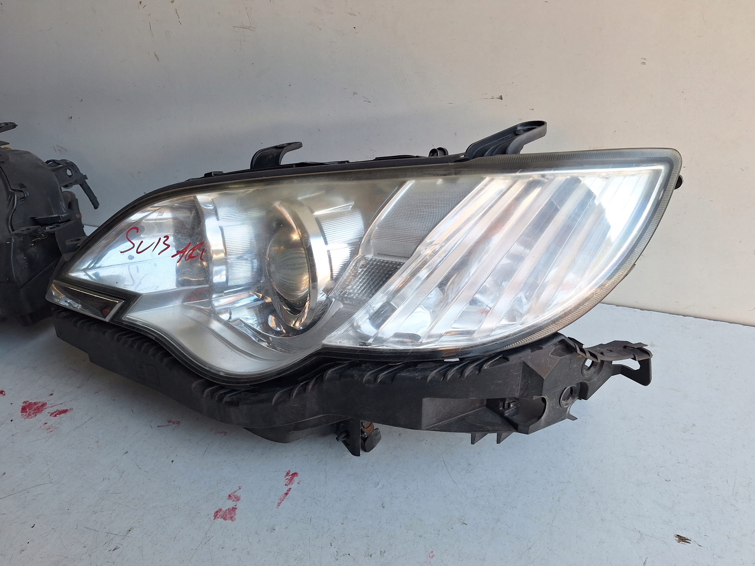 SUBARU OUTBACK III LIFT 06-09 light left XENON UK LEGACY IV