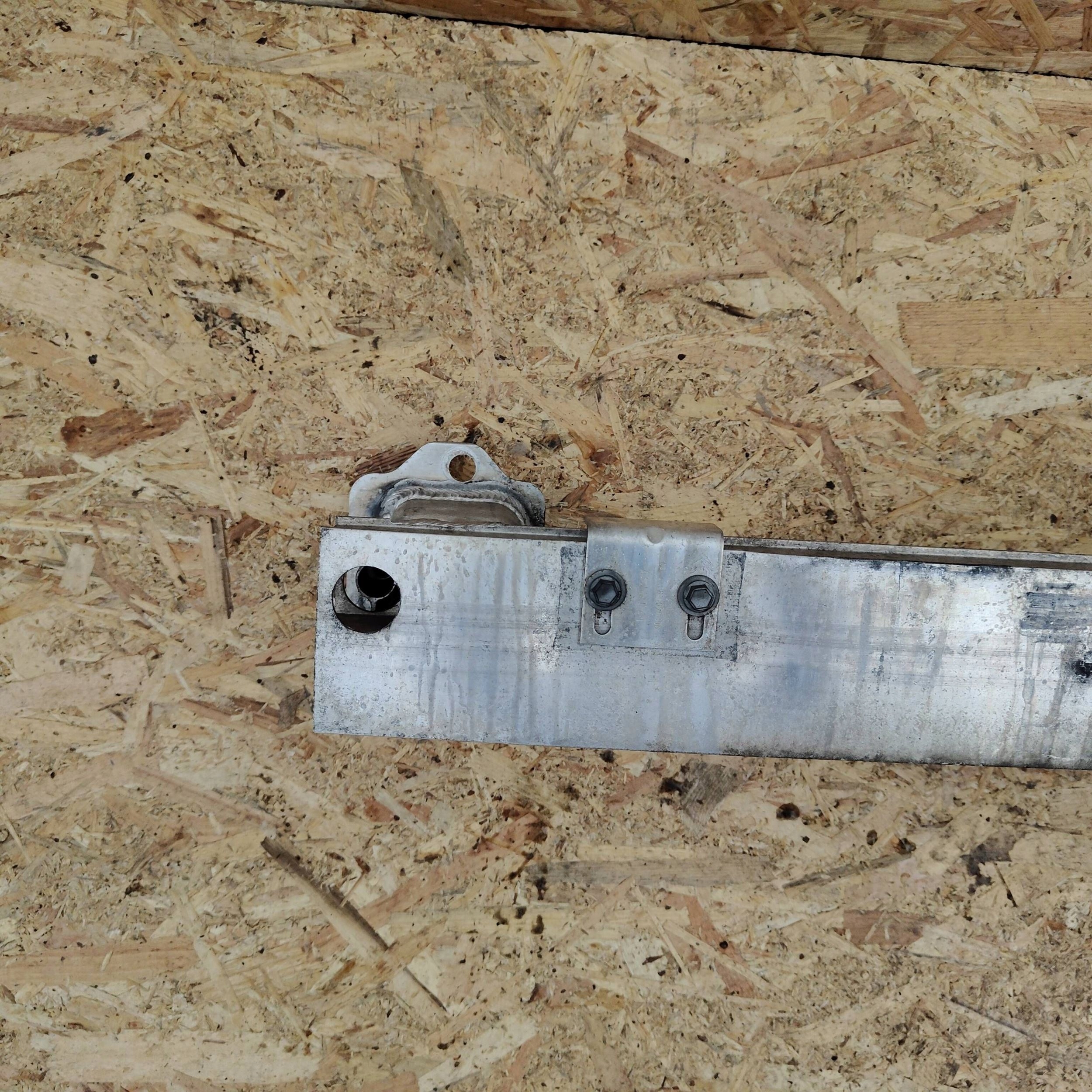 bumper support of the front front Citroen C3 Picasso 9681567880