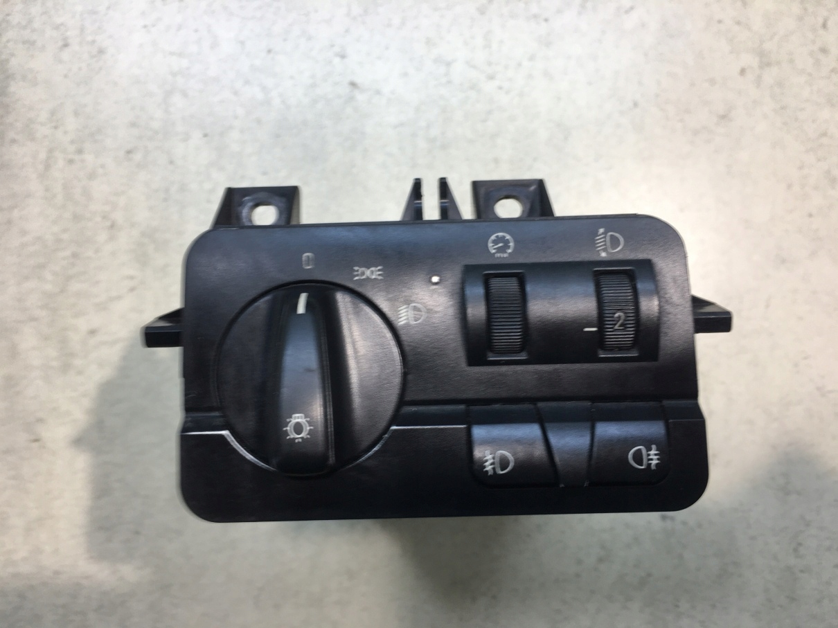 interruttore luci BMW 3 E46 2.0 D 6907947