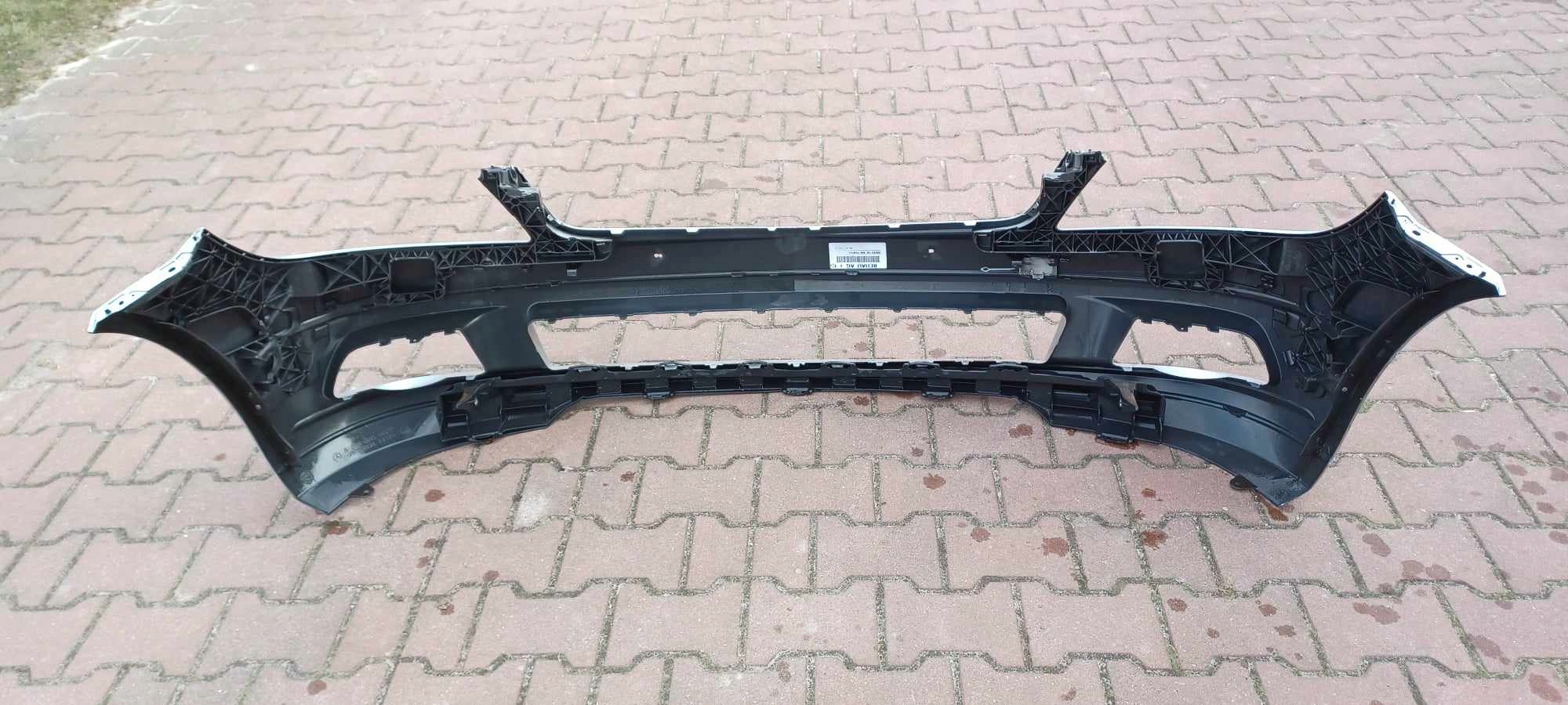 front bumper MERCEDES C-KLASA W204 A2048850025