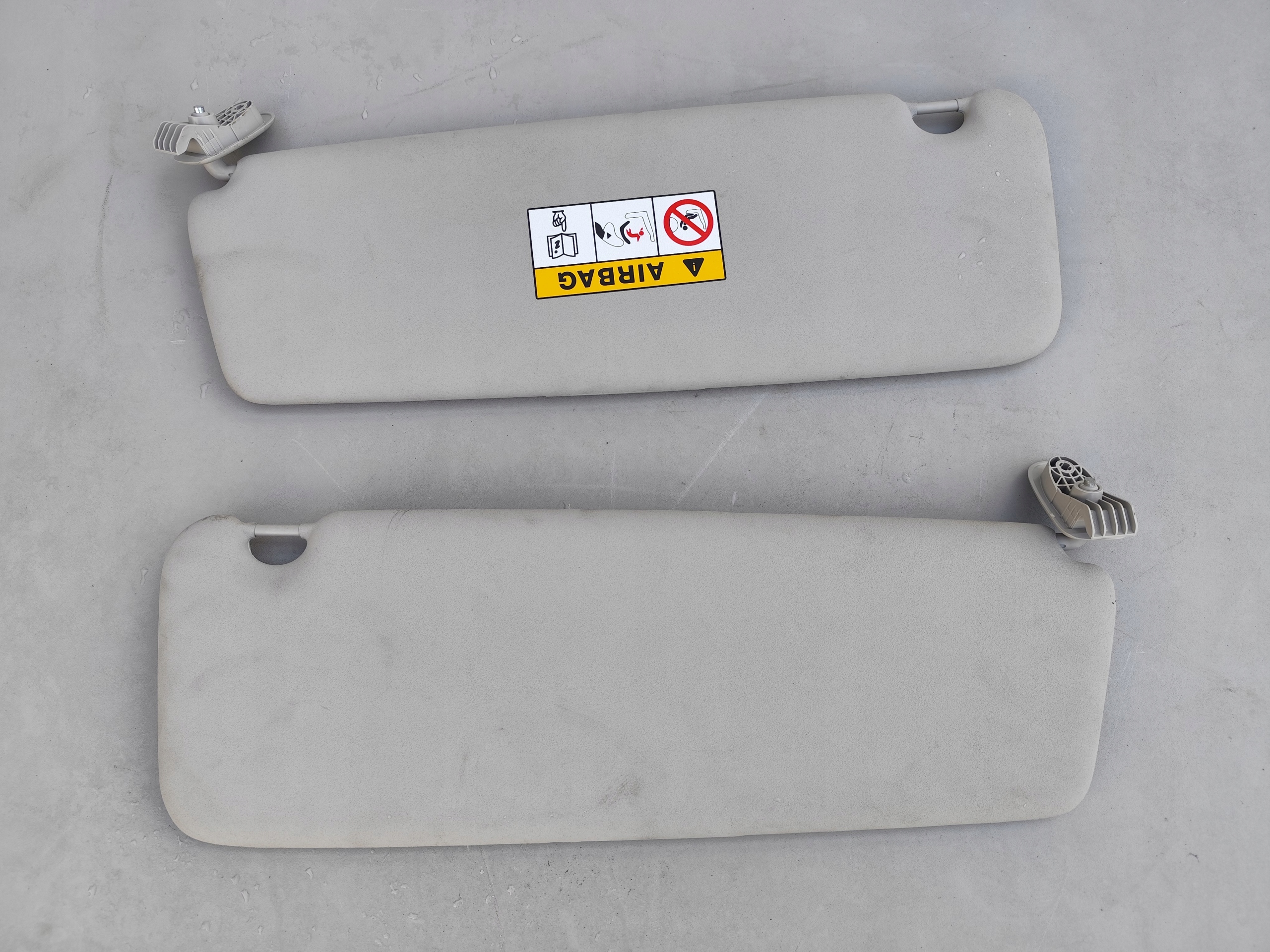 RENAULT TRAFIC III VIVARO visor SLONECZNIKI cover