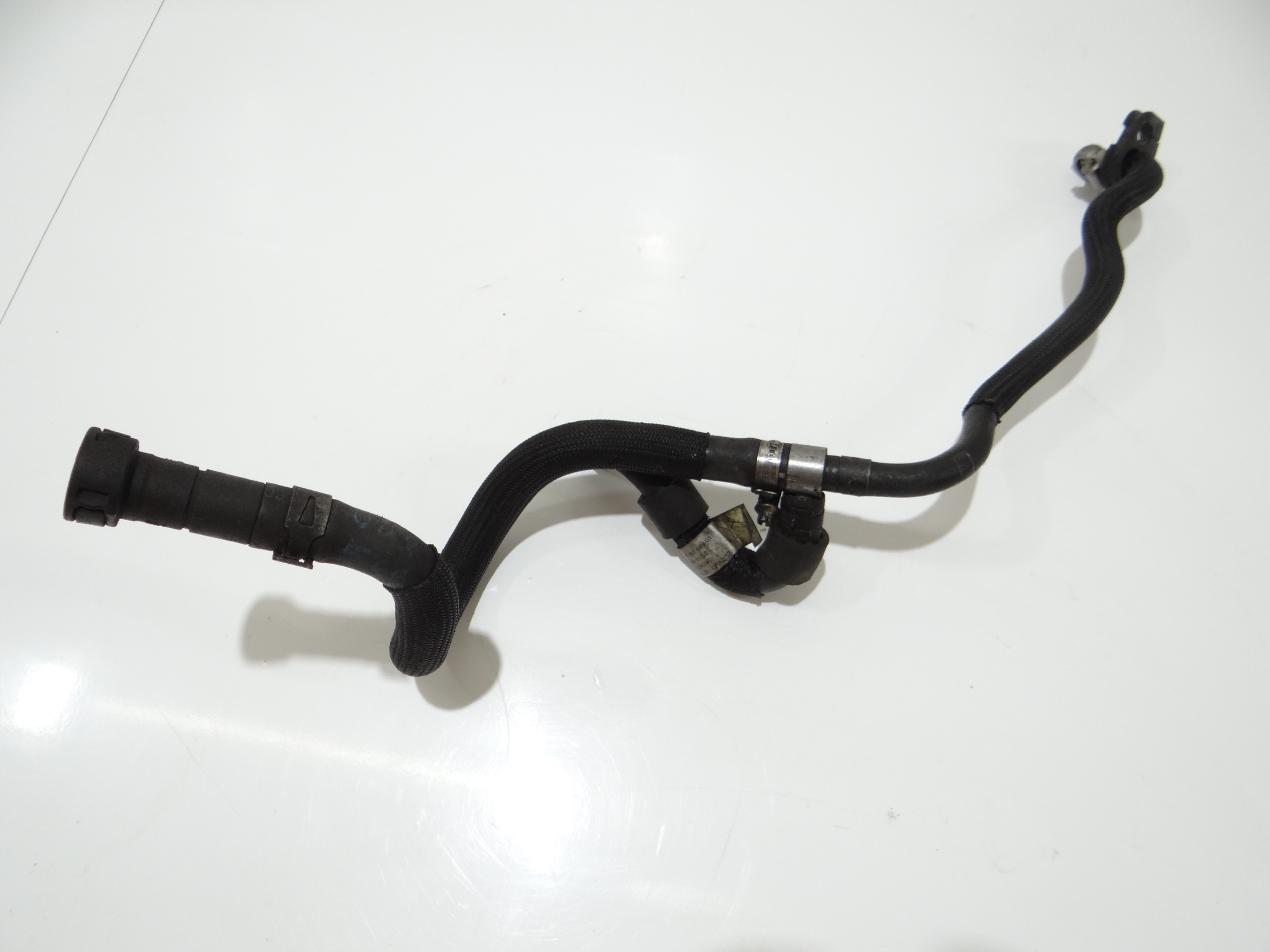 prijenos crijevo goriva BMW E60 E61 N47 2.0D 7807489 (20210629)