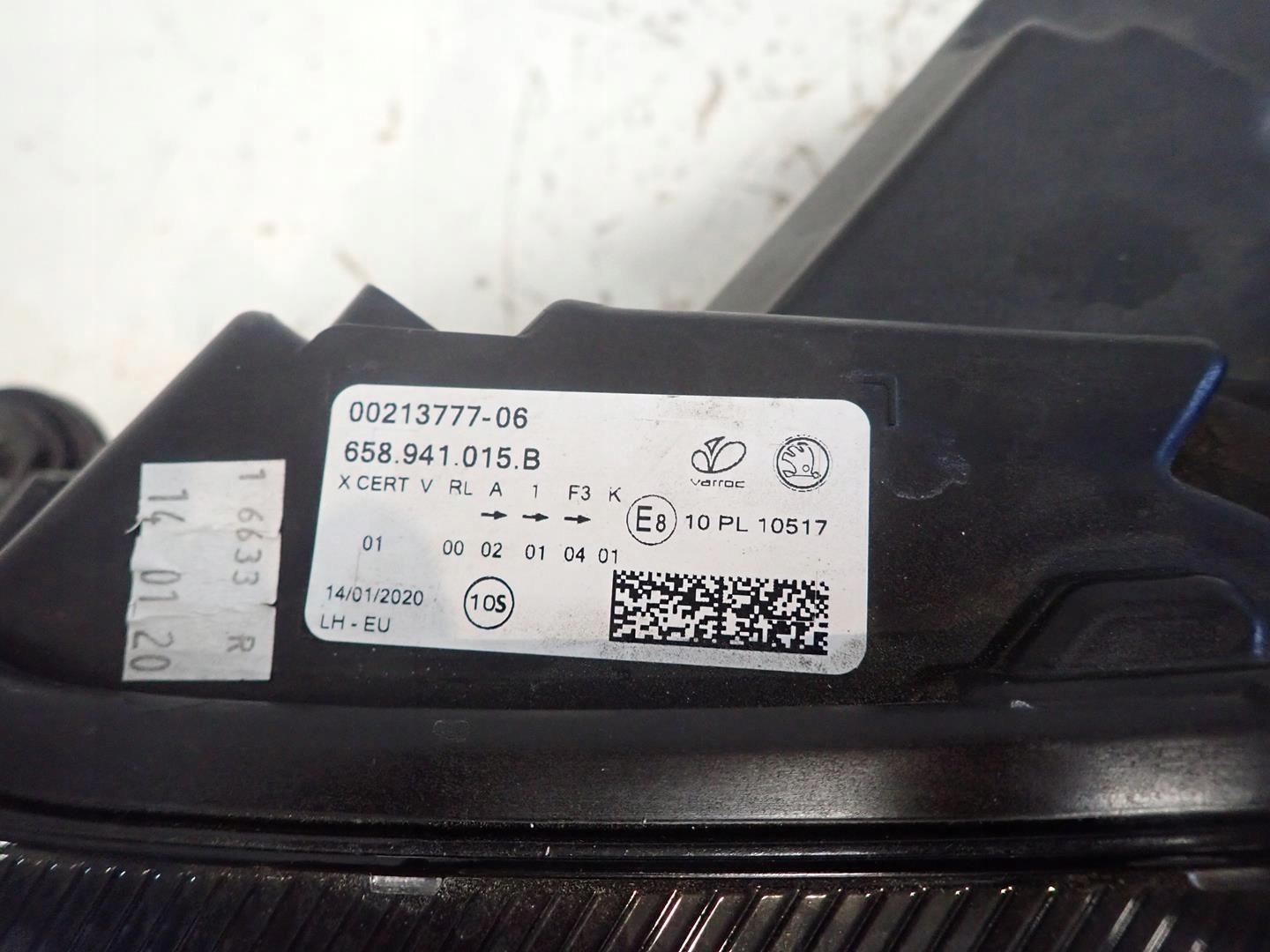 light front front left SKODA KAMIQ 19- FULL LED