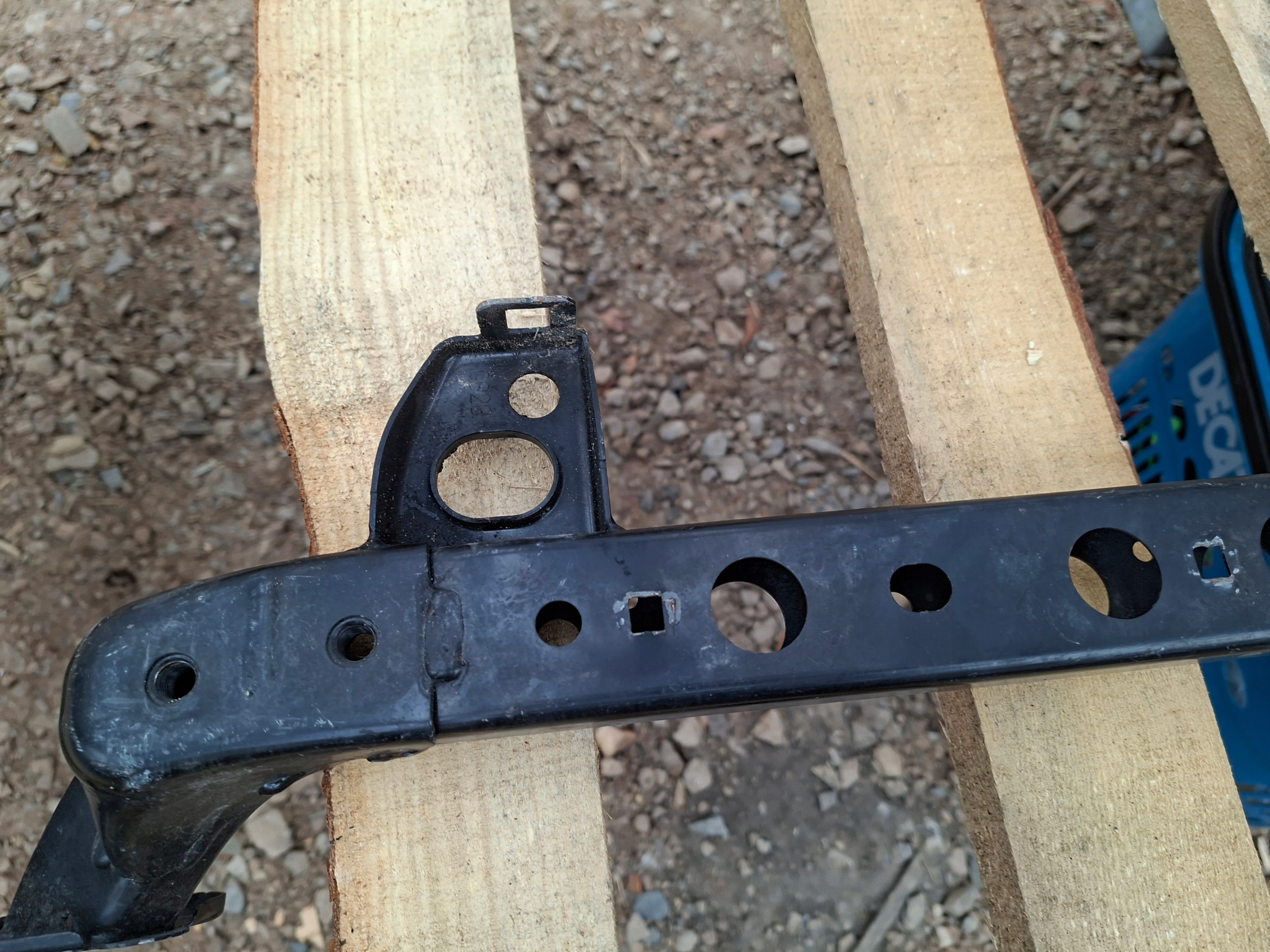 radiator stiffener OPEL INSIGNIA II B 22978224