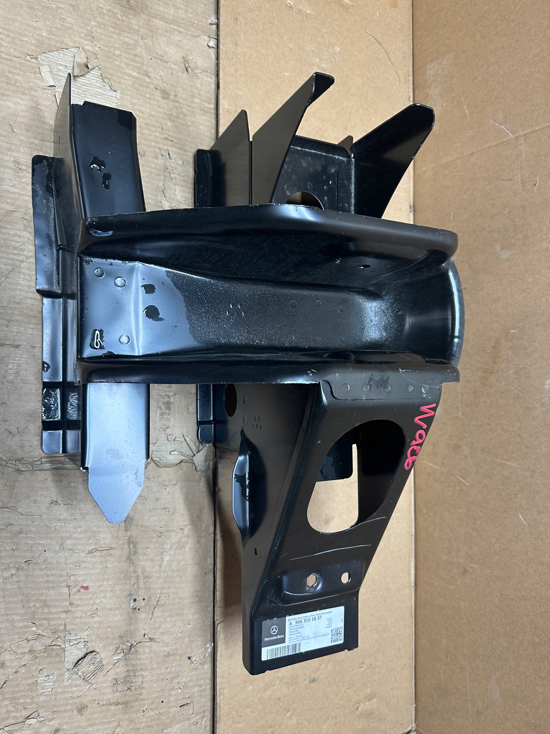 MERCEDES SPRINTER W906 MOCOWANIE RESORU UCHWYT WYCINKA ORYGINAŁ