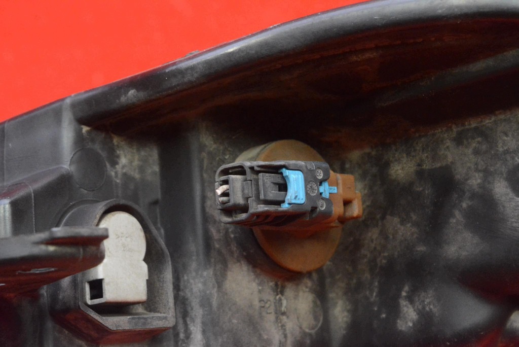 REFLEKTOR right light front EU 260102414R DACIA DOKKER 12-17