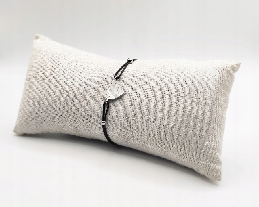 

Czarna Srebrna Bransoletka Celebrytka Serce