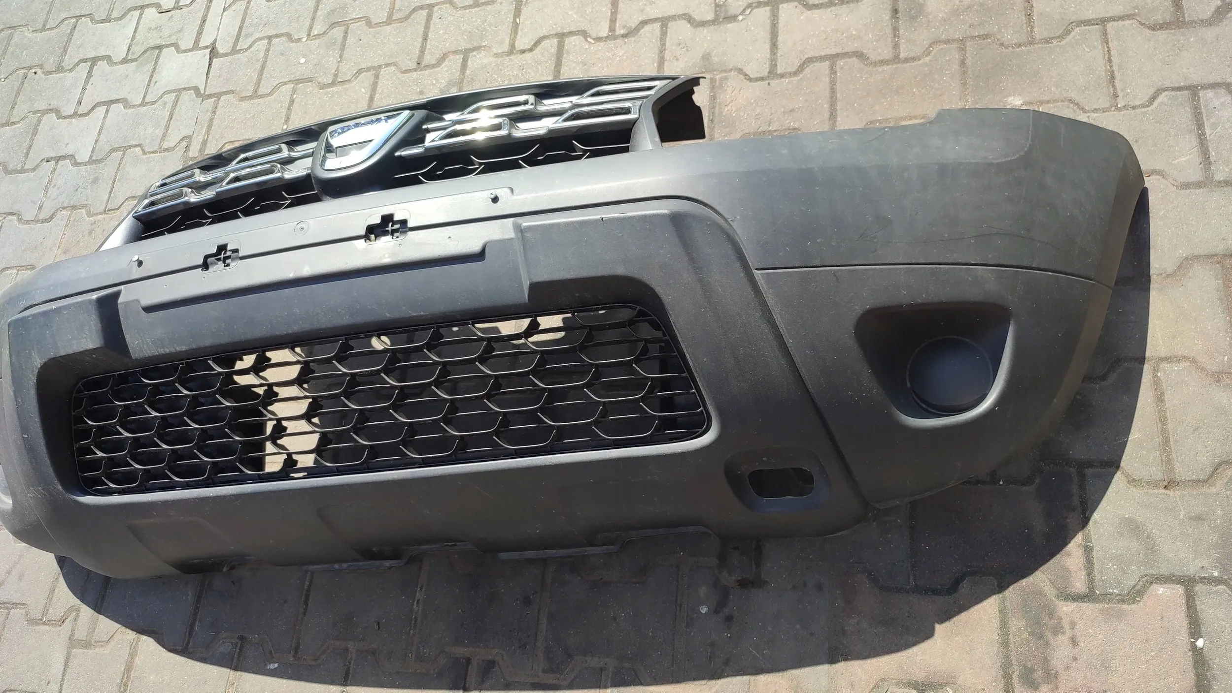Dacia Duster 2016 nárazník přední předek