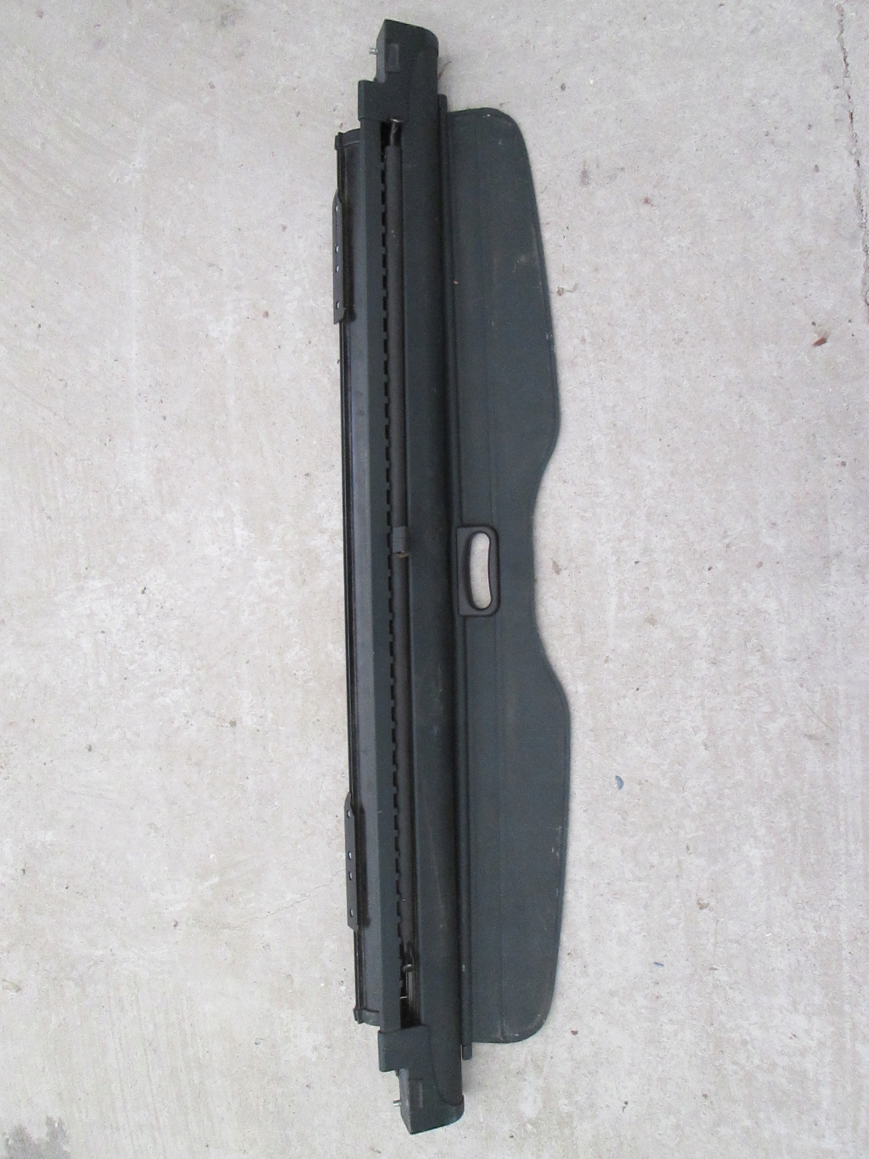 BMW E39 KOMBI blinds boot plato CIEMNA green