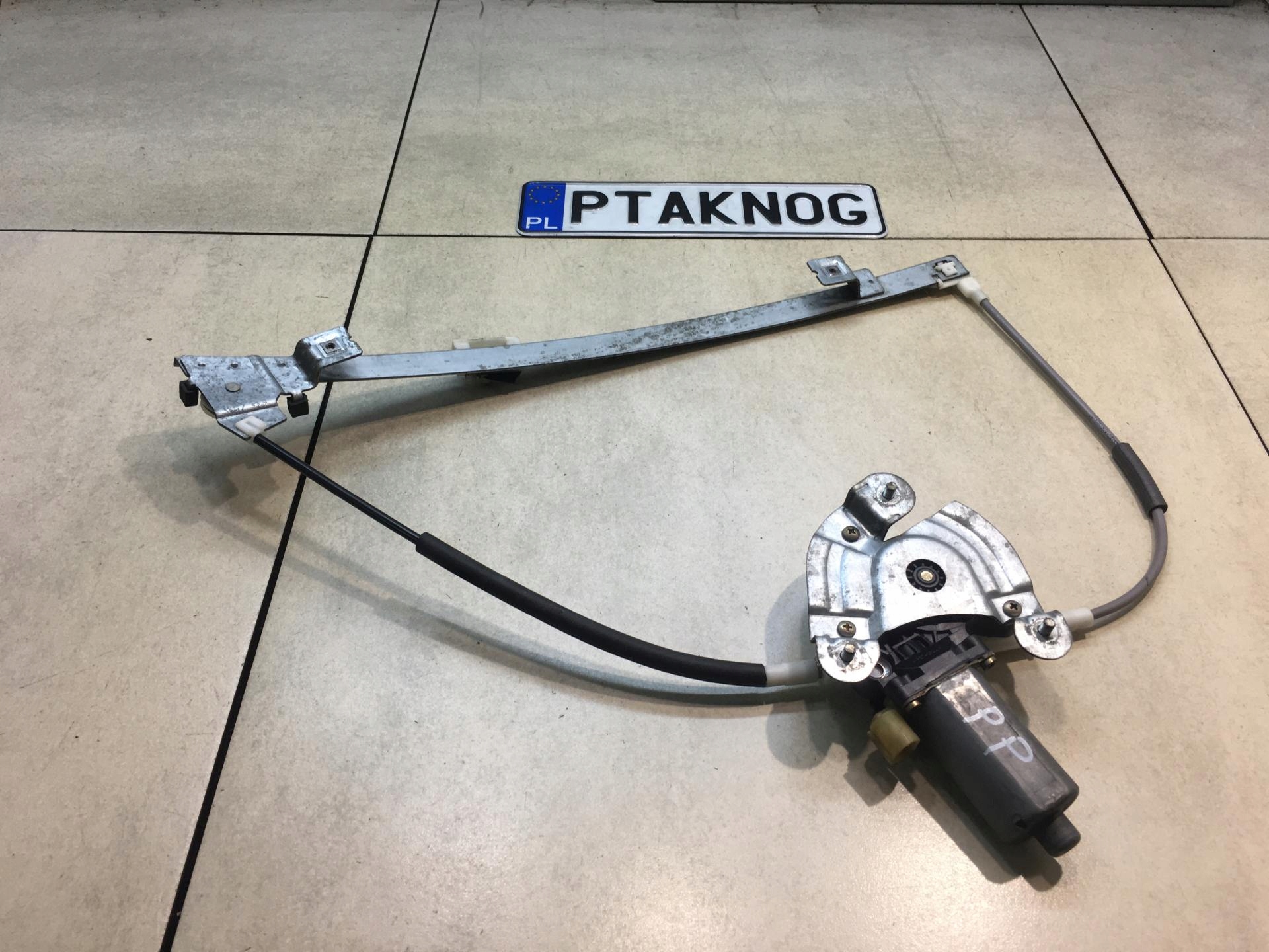 window regulator right front MEGANE and FL 0130821721