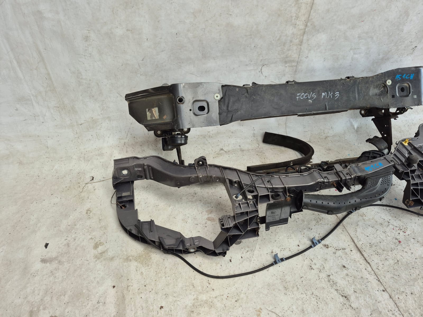 FORD FOCUS MK3 11- front body wall front pillar iron sider BM51-8B041-B