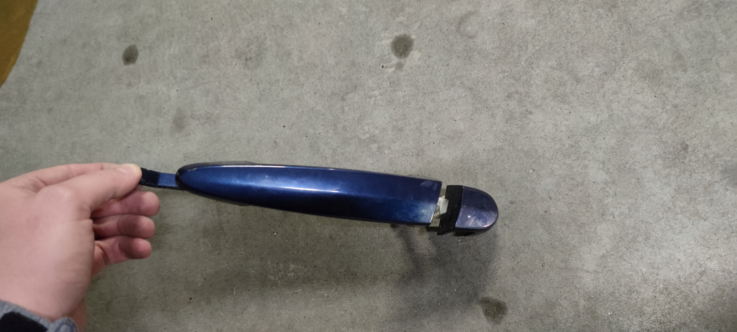 Ручка дверей BMW X3 F25 лівий задній A76 tiefseeblau