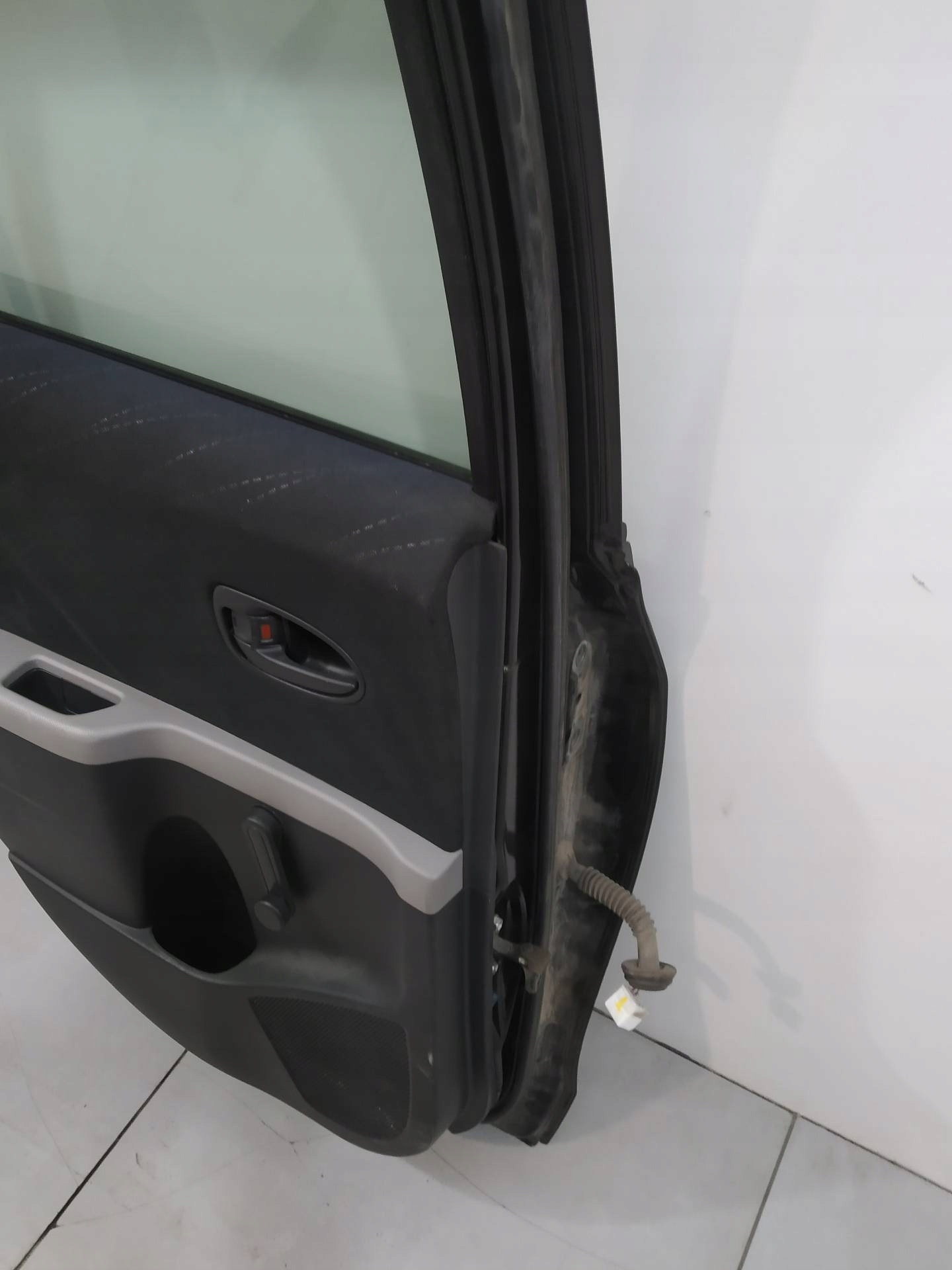 Tür links heck 209 Toyota Yaris II (2005-2011)