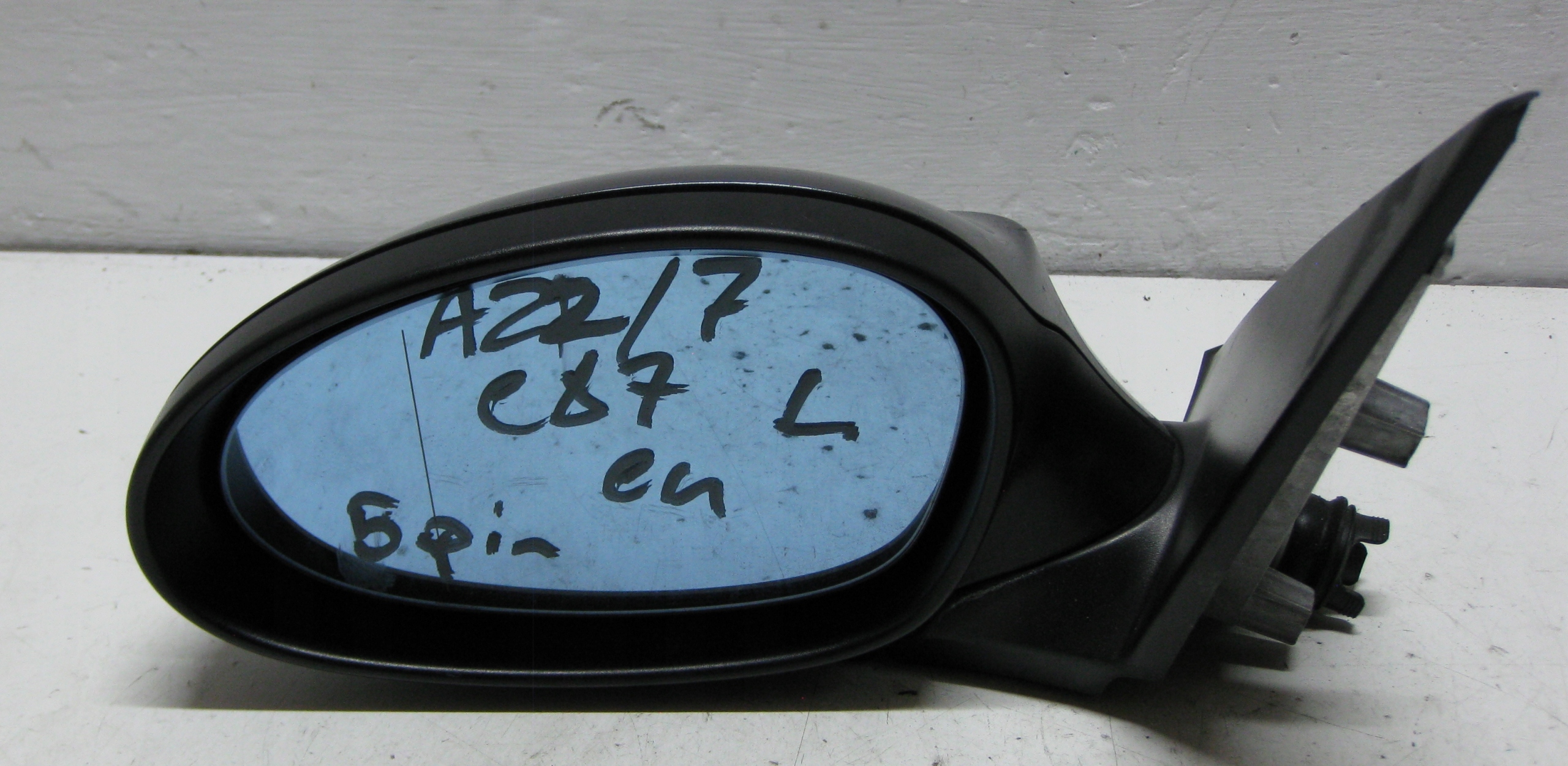 BMW E87 2.0 and 08R mirror left 5 PIN A22/7 EUROPA