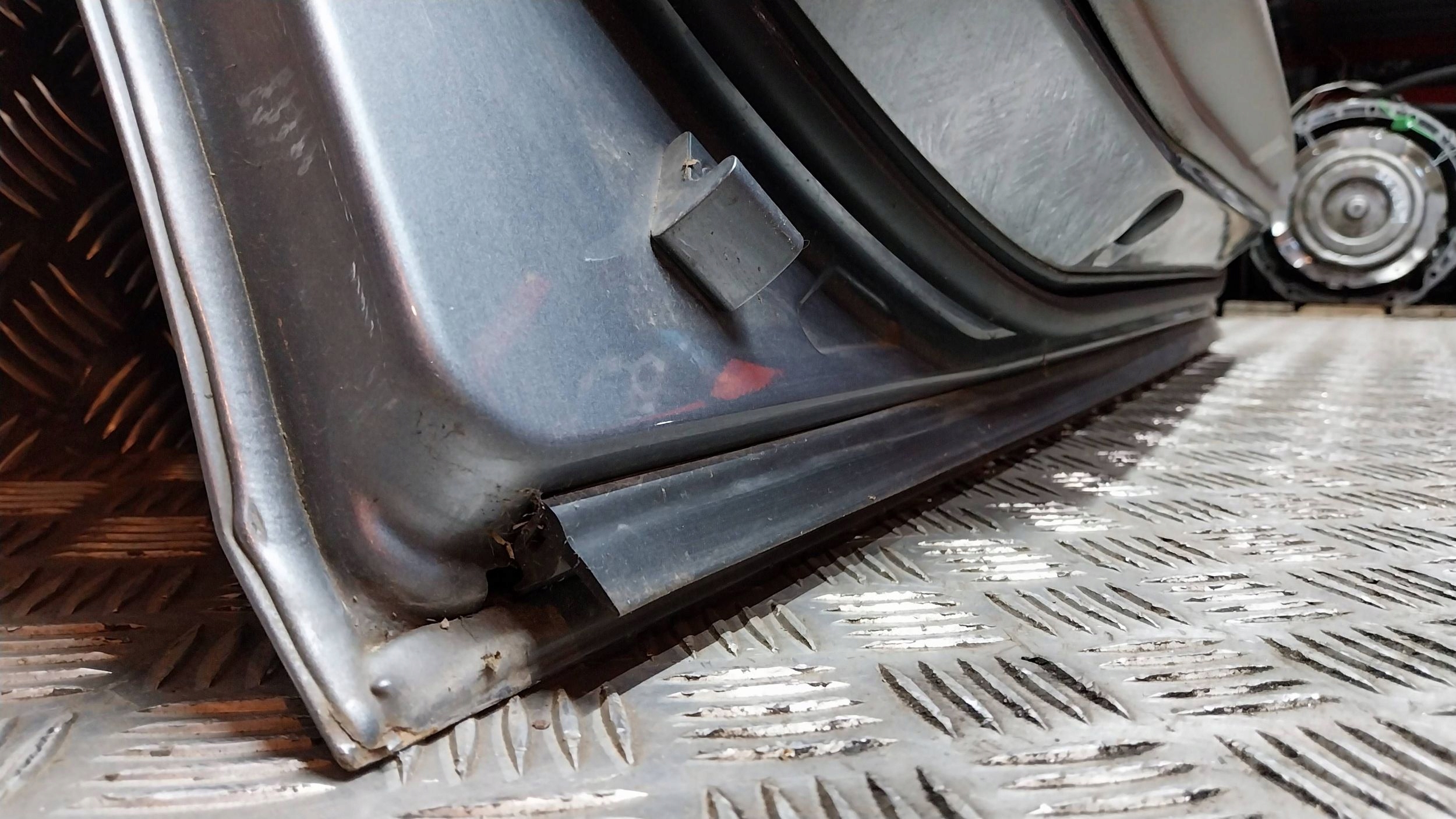 dveře předek levé BMW 5 E60 E61 03
