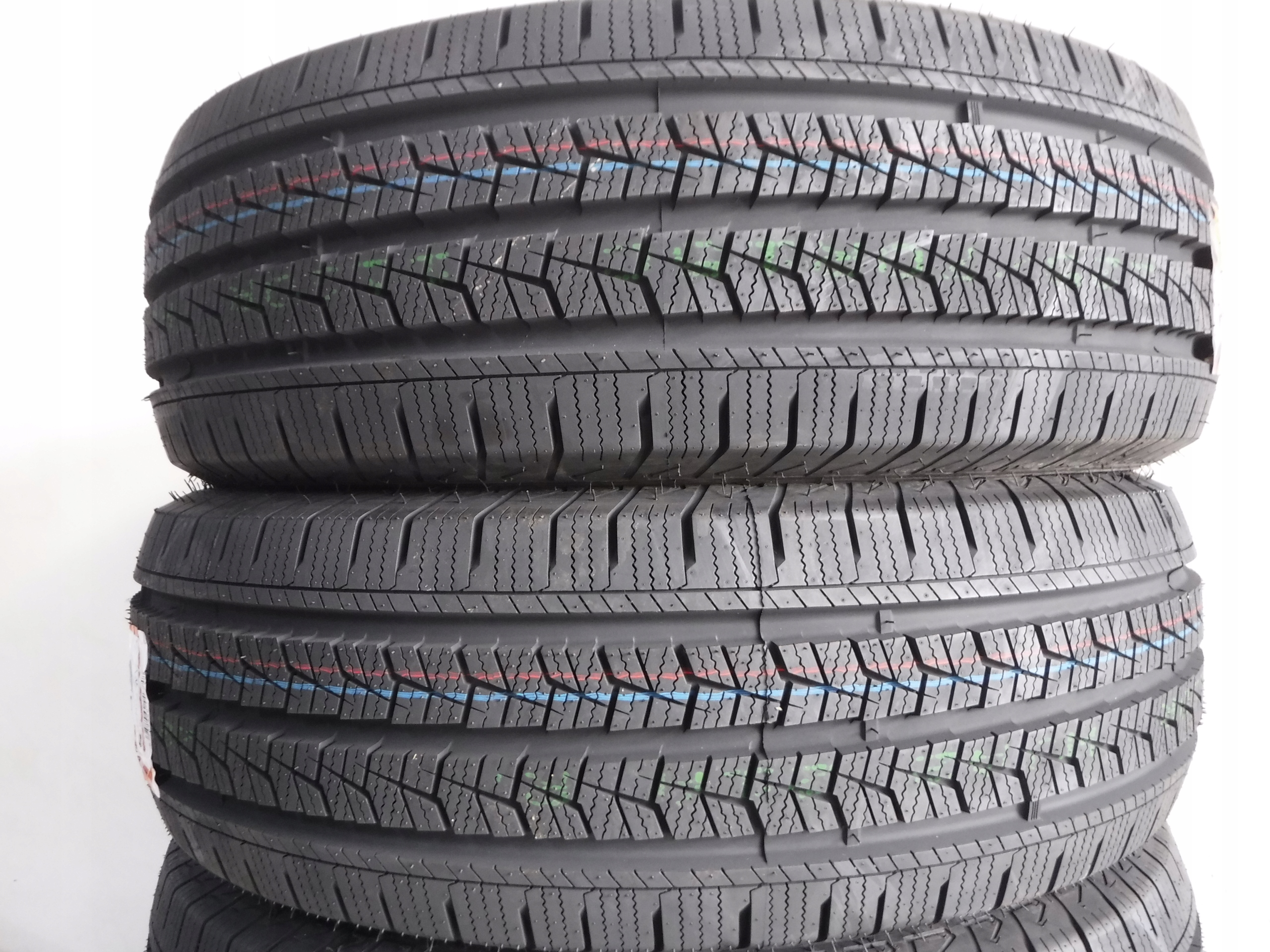 OPONY ZIMOWE 225 70 15C 112 110R TRACMAX X PRIVILO
