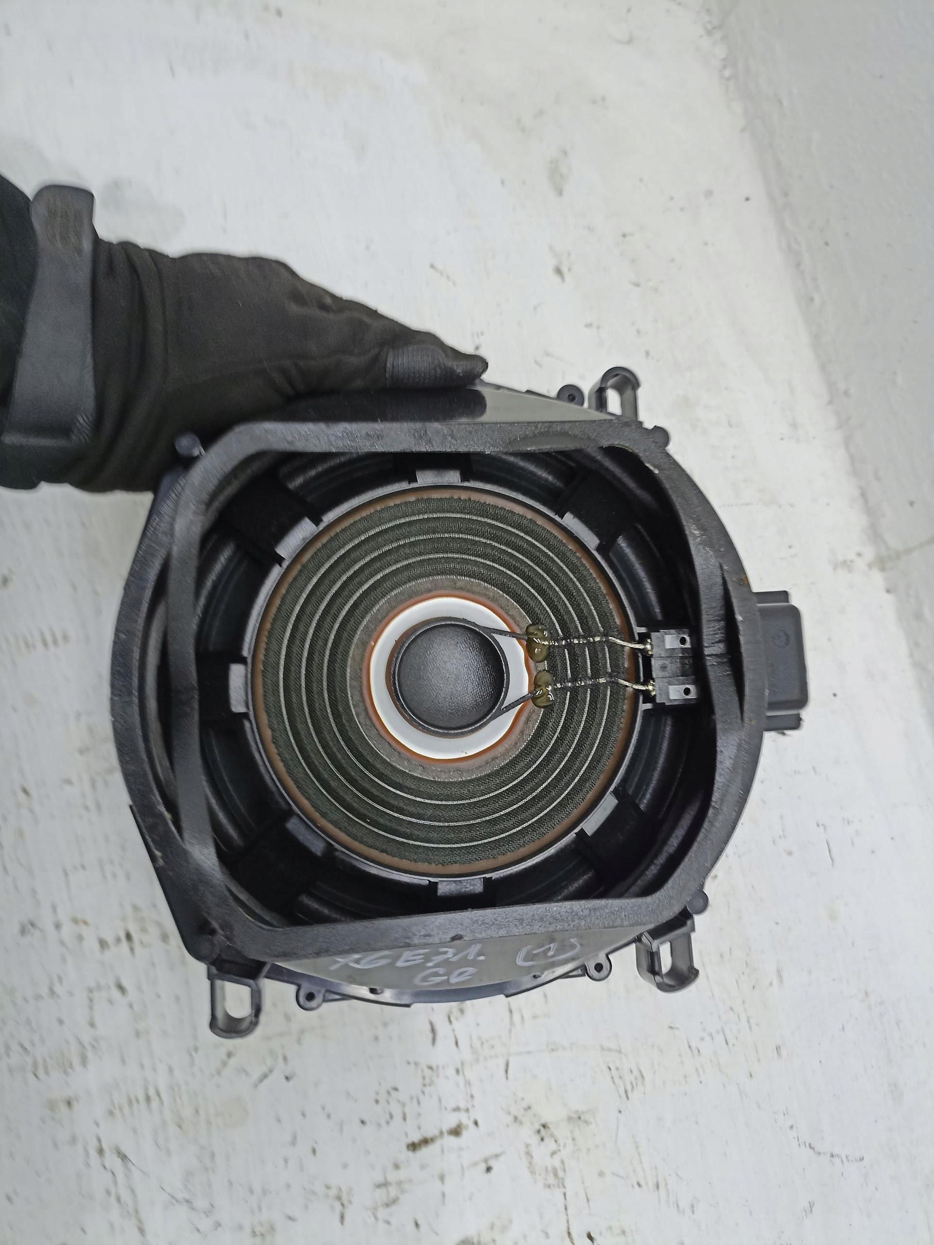 speaker SUBWOOFER BMW X6 E71 / LCI 9218698 07-14