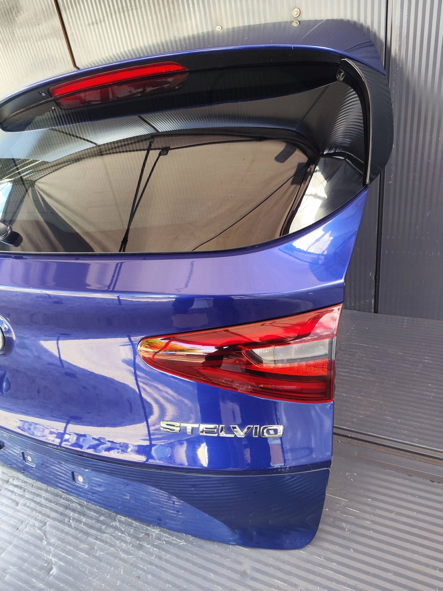 ALFA ROMEO STELVIO boot doors complete KAMERA DEMONTAZ