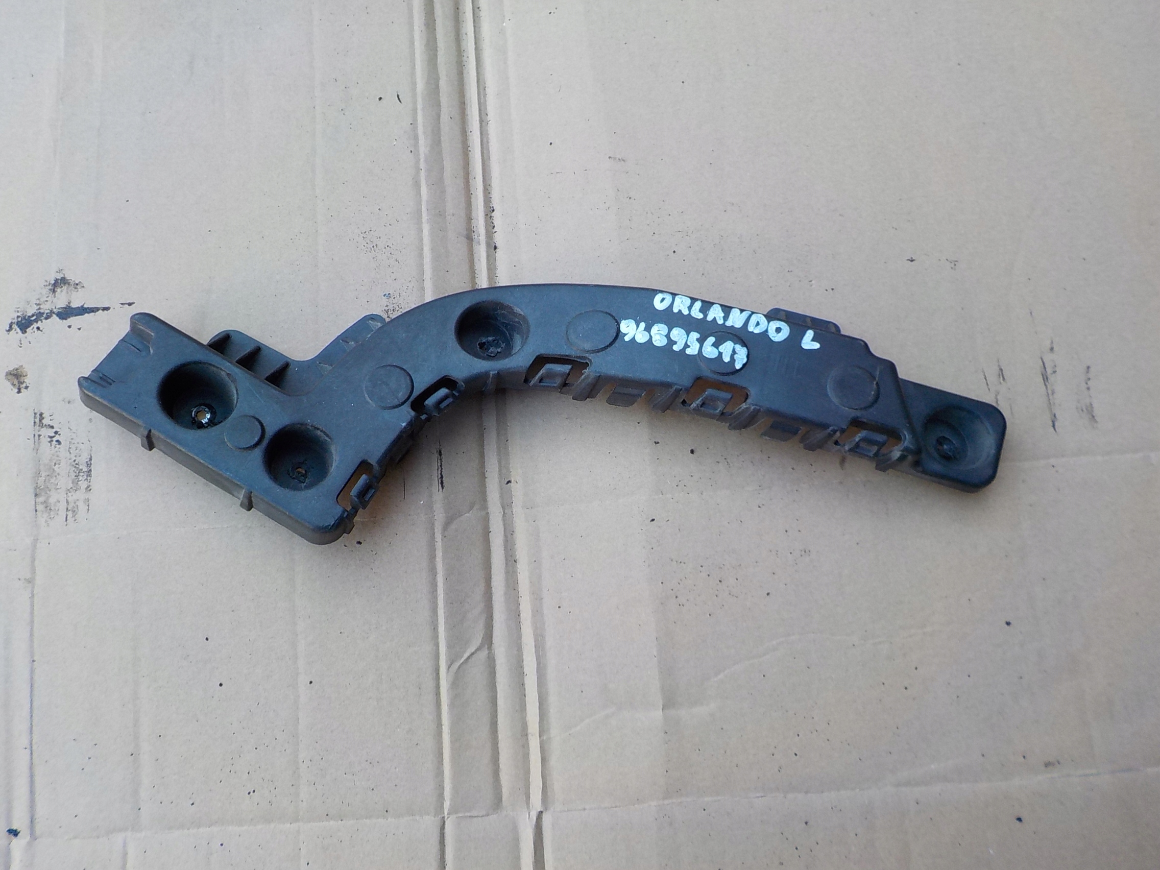 bumper bracket left rear part chevrolet orlando 96895617