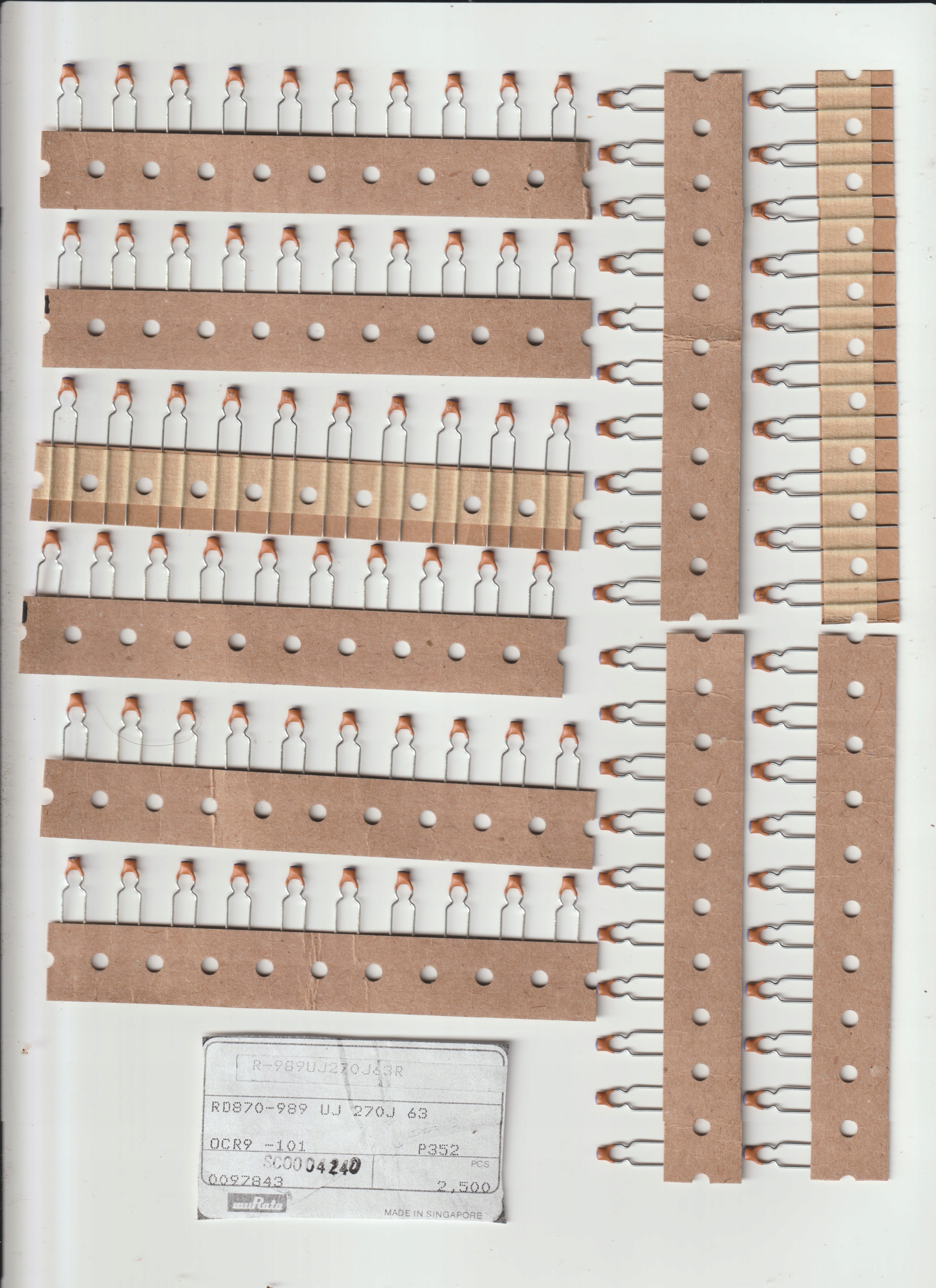 100x 27pF 63V 5% U2J kond. ceramiczny Tht Murata