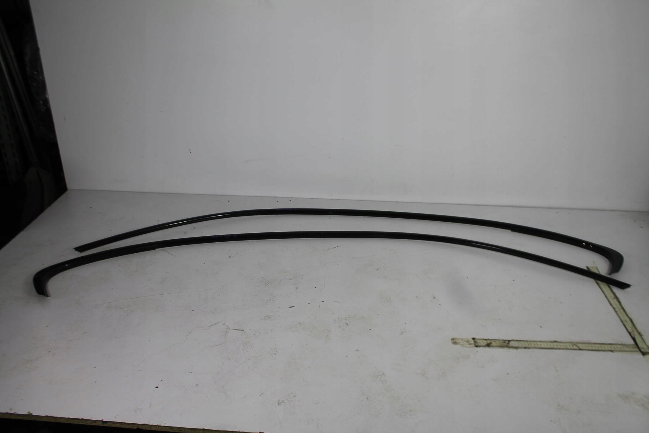 LISTWA SZYBY LEWA PRAWA KOMPLET M PAK BMW F30 11