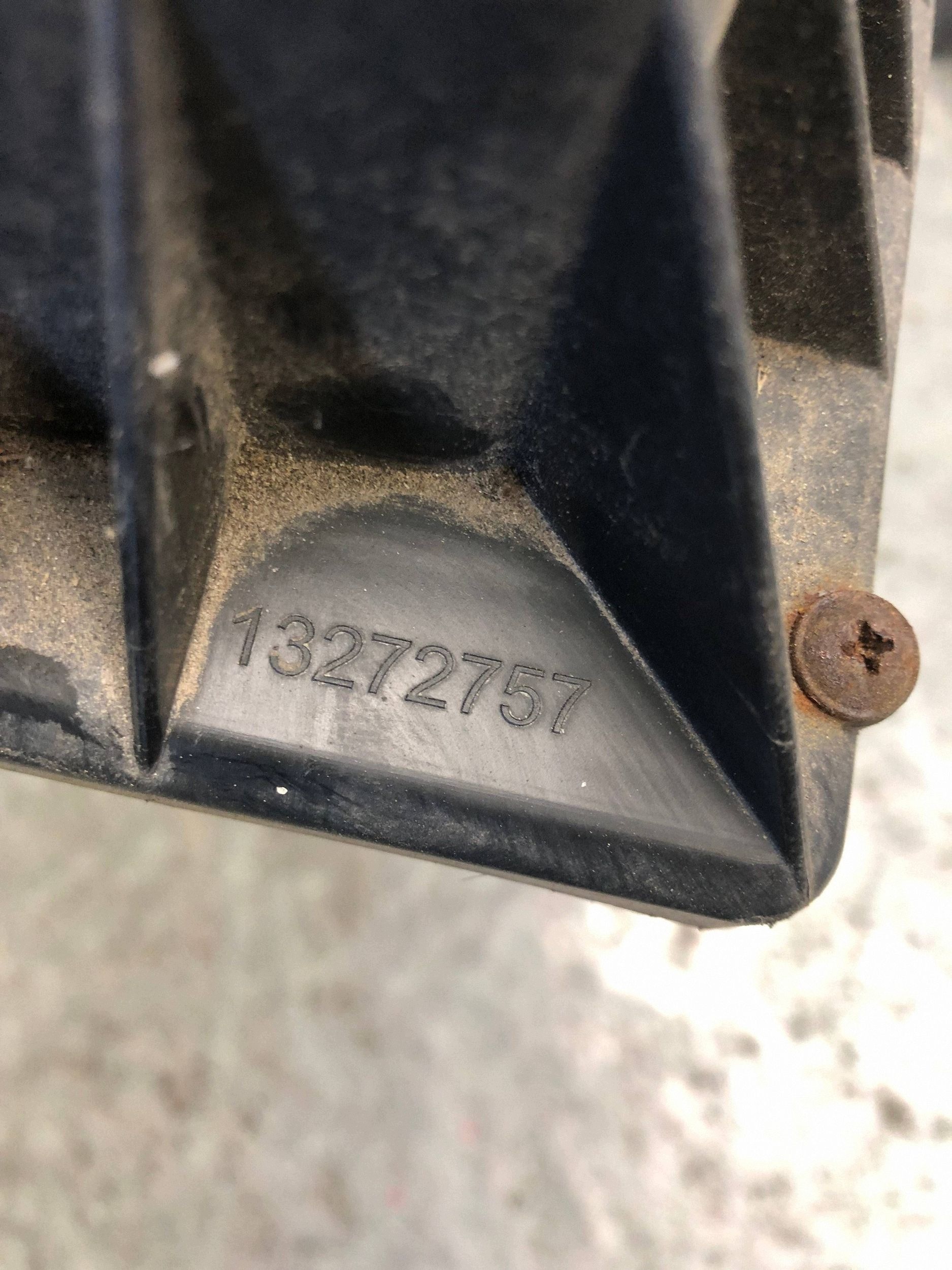 Gehäuse filter luft OPEL ASTRA J 13272757